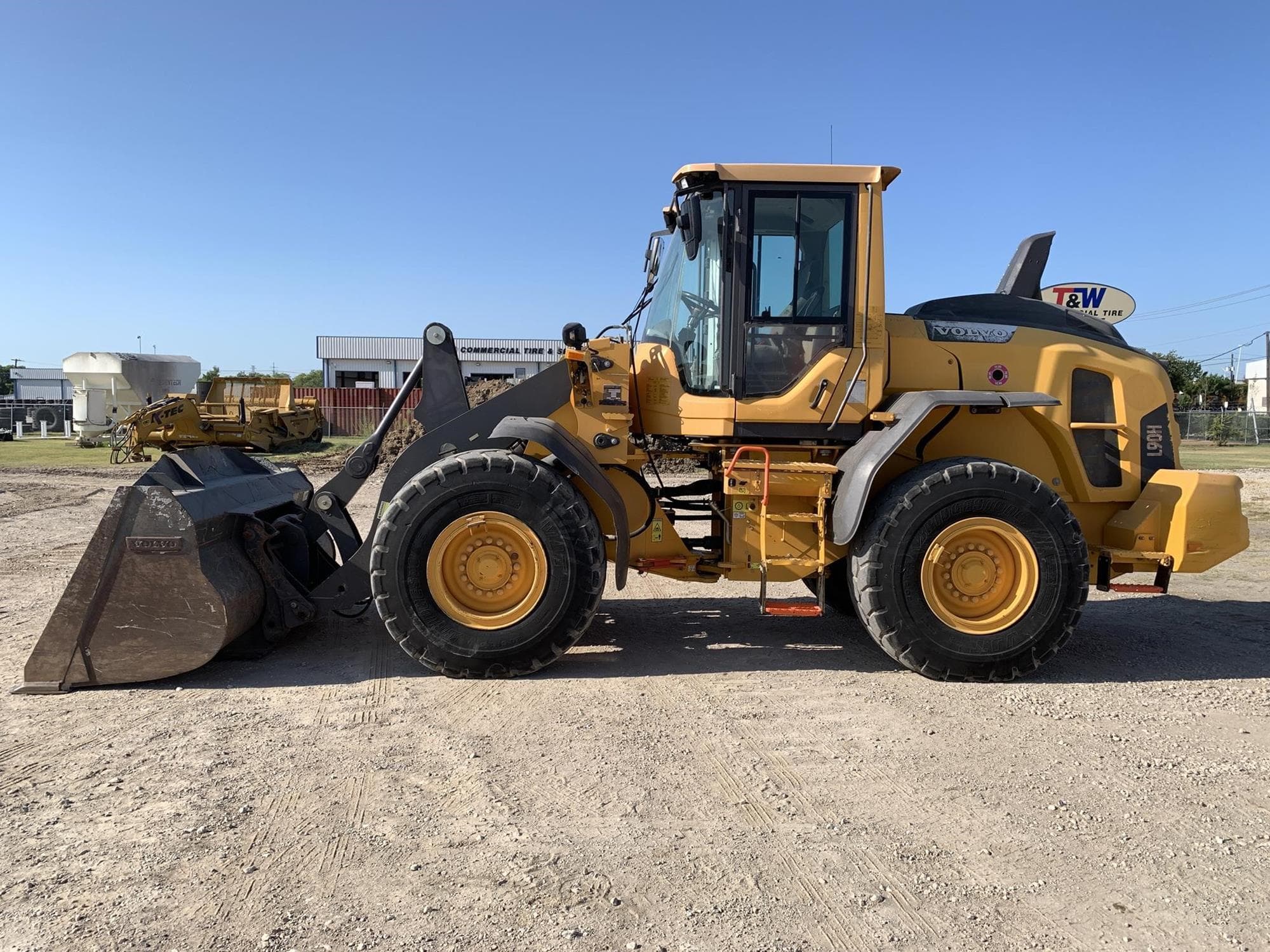 VOLVO L90H mdzTR1V.jpeg