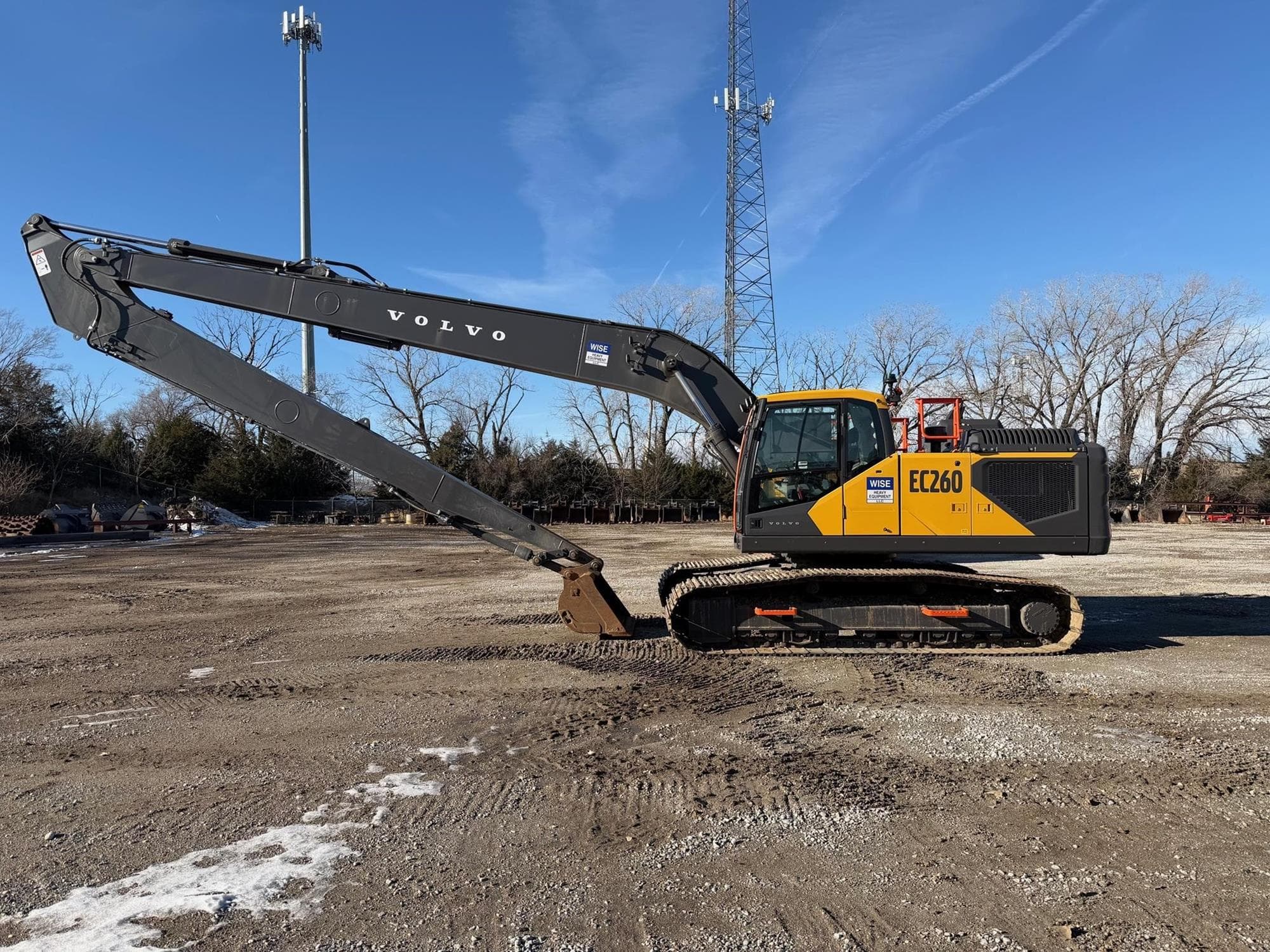 VOLVO EC260 buIO%2b.jpeg