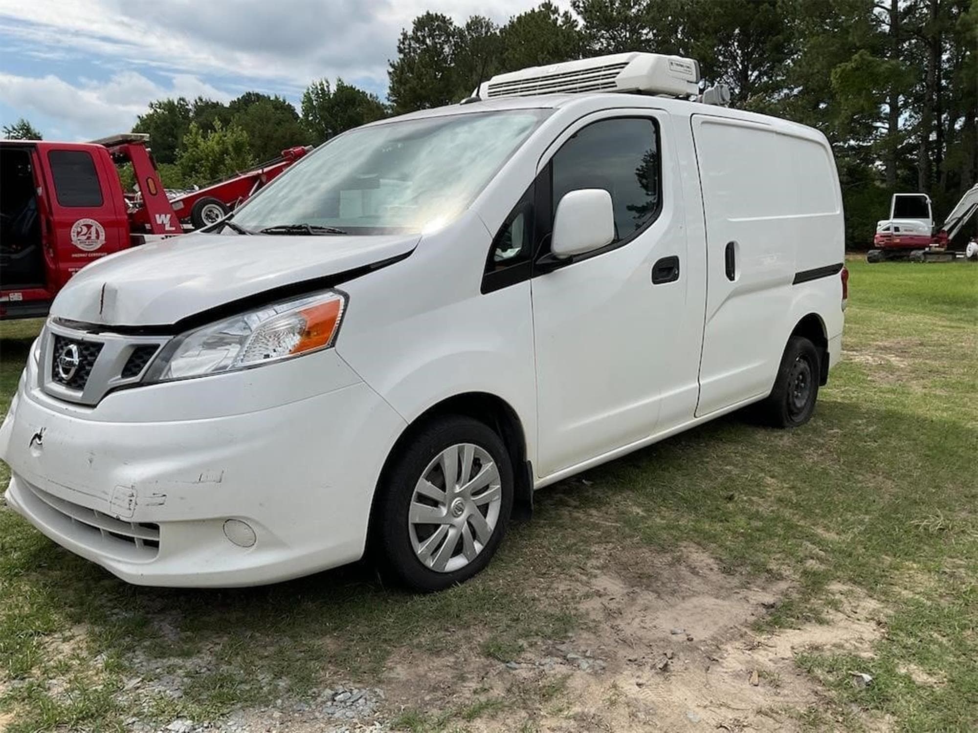 NISSAN NV200 uUN4vzP.jpeg