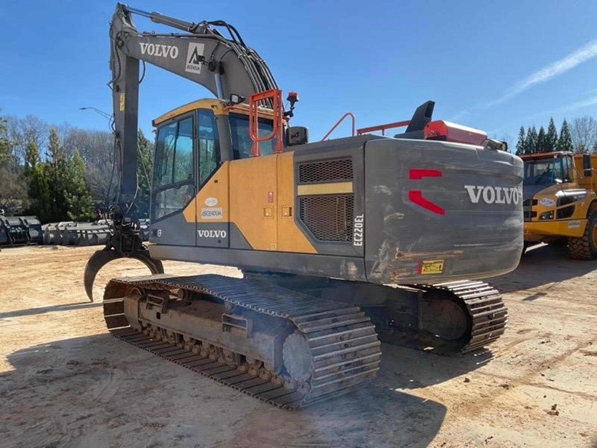 VOLVO EC220EL 7M2I73g.jpeg
