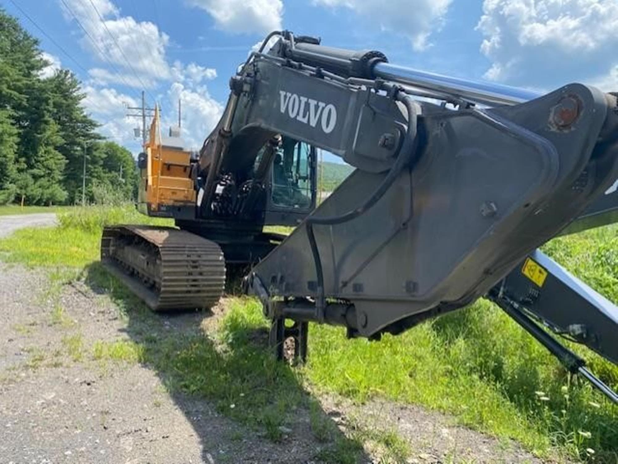 VOLVO EC480EL vkifZBt.jpeg
