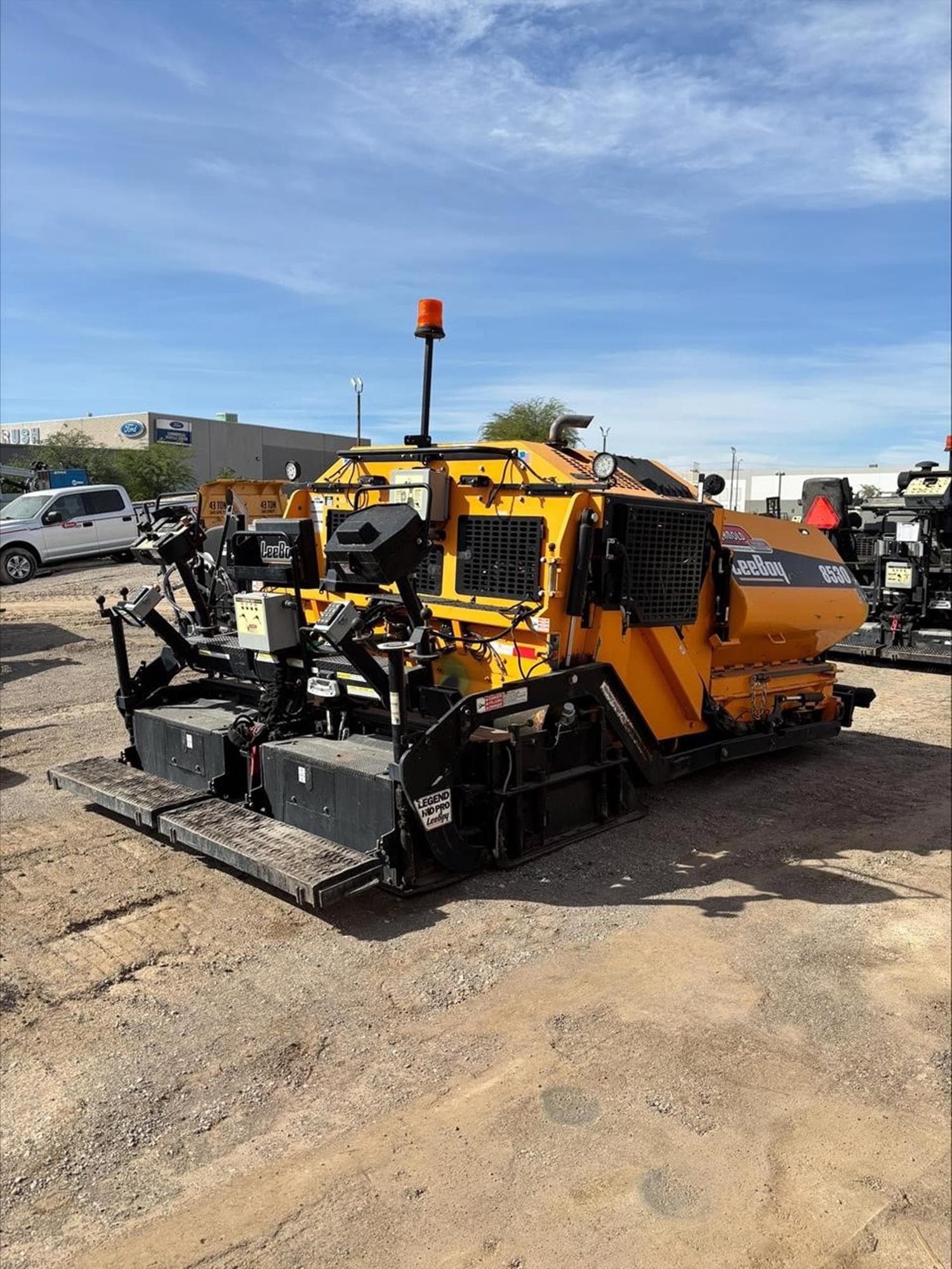 LEEBOY 8530 Vwrm0aC.jpeg