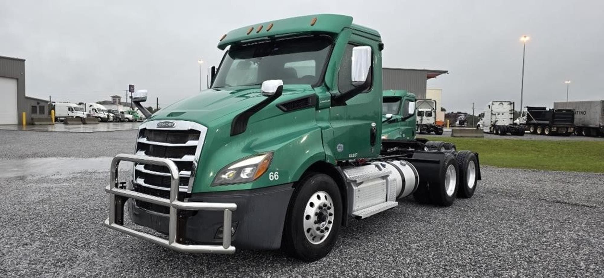 FREIGHTLINER CASCADIA 116 x8jsTfM.jpeg