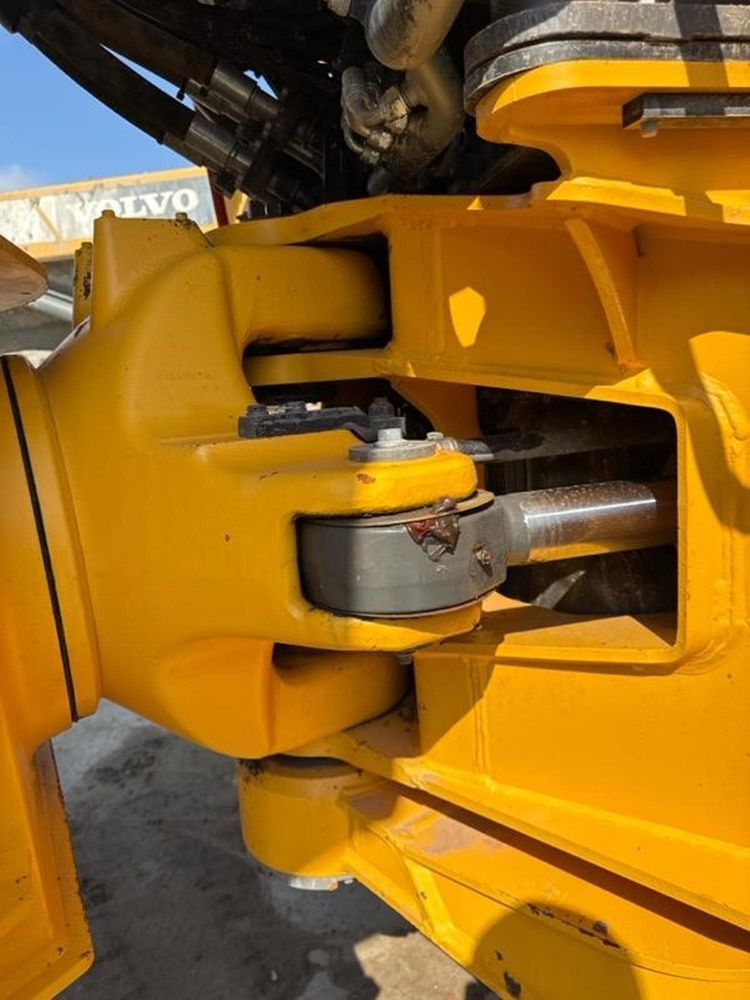 VOLVO A45G Nv5btMs.jpeg