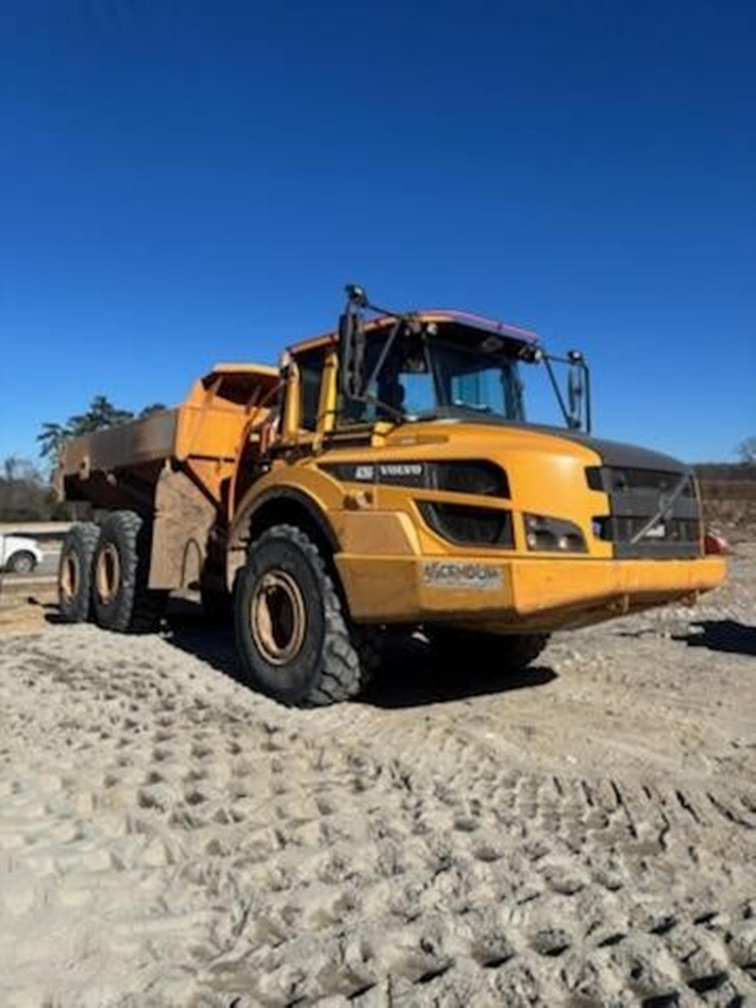 VOLVO A25G fwAozJG.jpeg