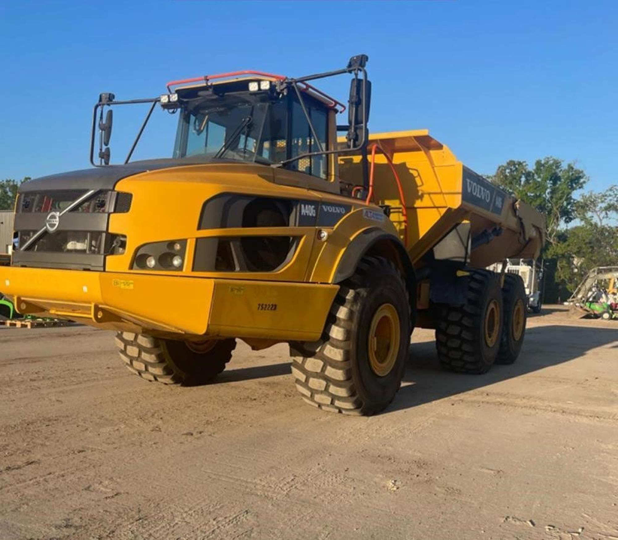 VOLVO A40G MGUDbwP.jpeg