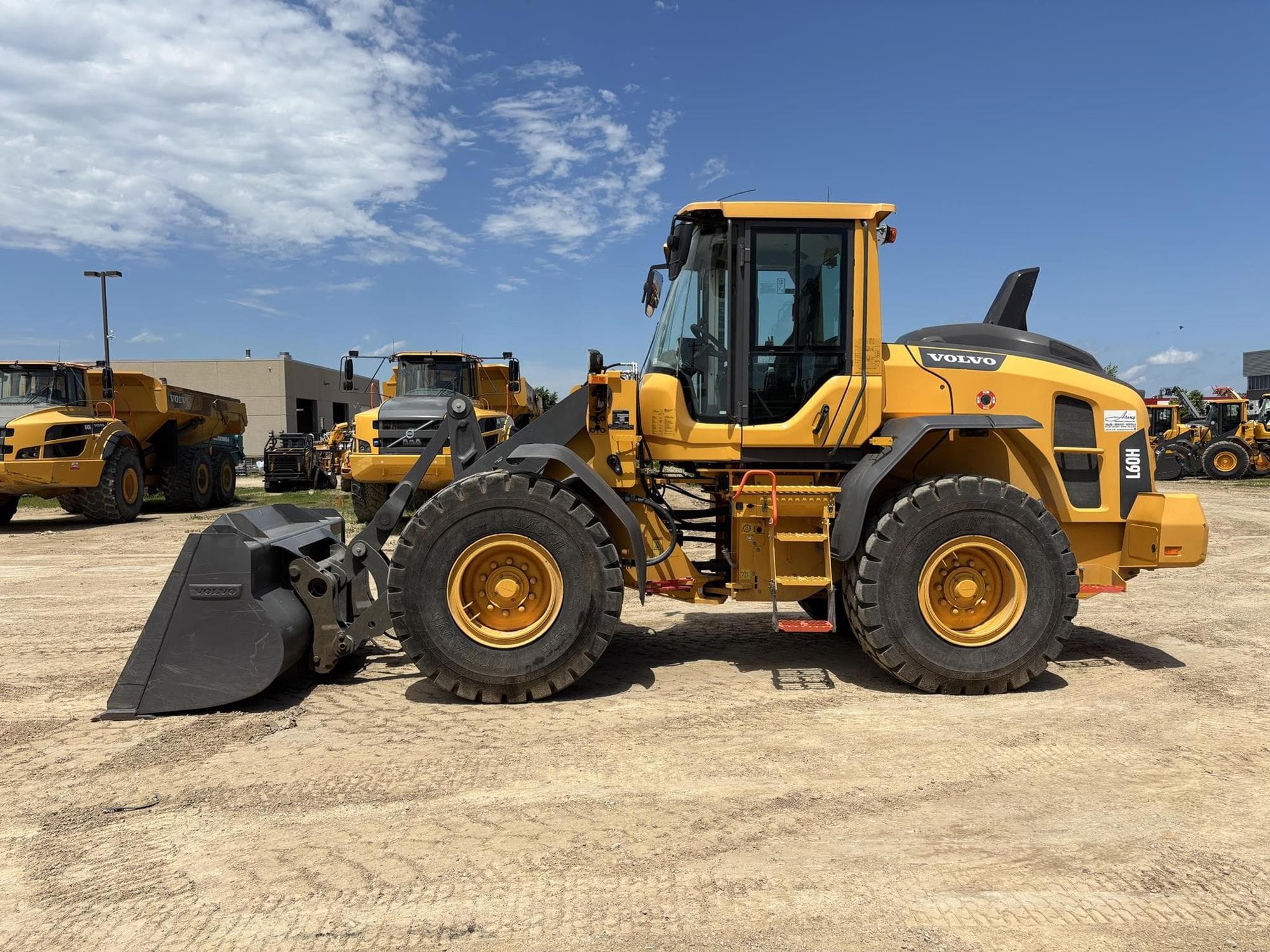 VOLVO L60H Qz%2fYU.jpeg