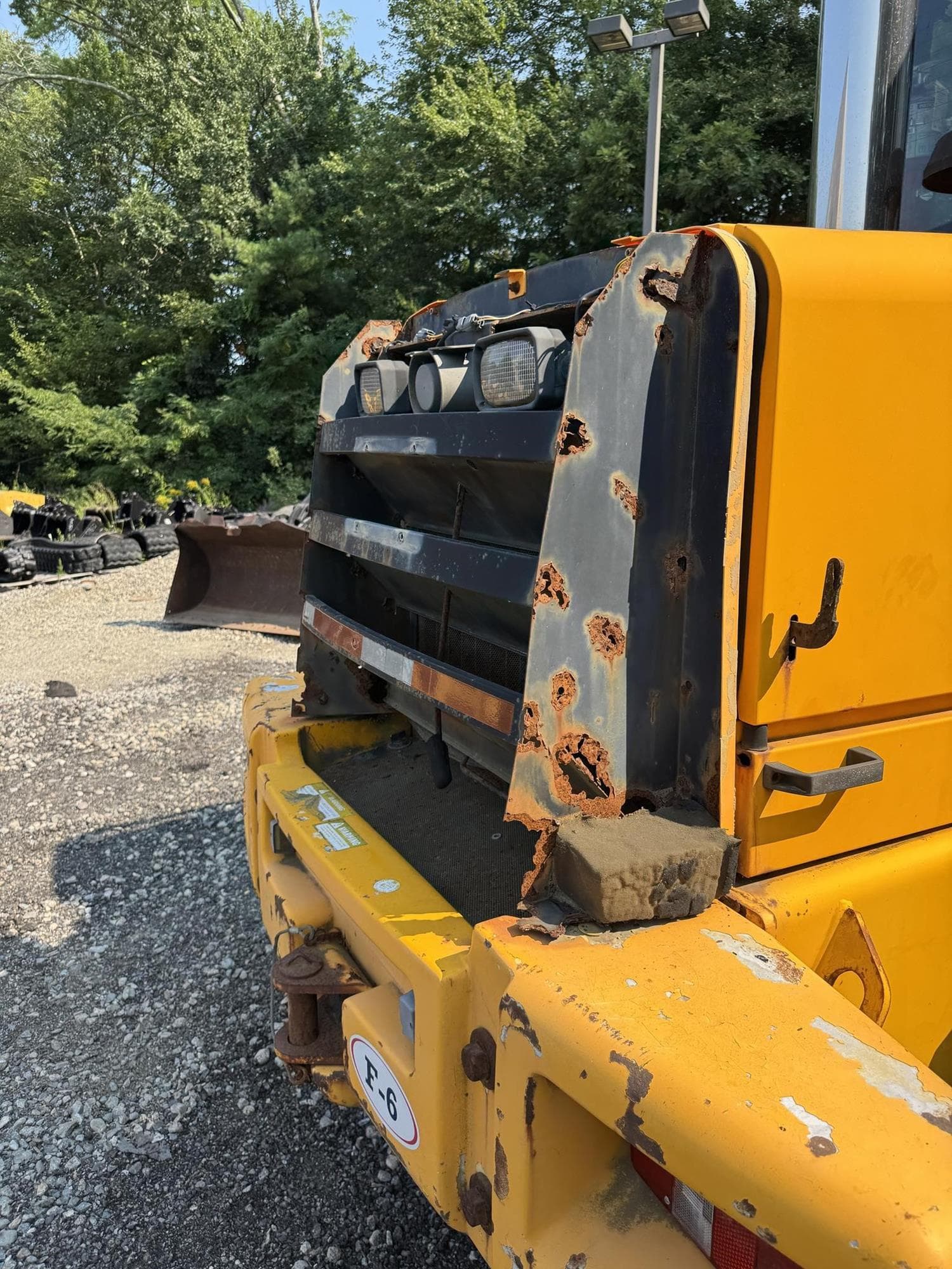 JCB 411HT RwEWYzp.jpeg
