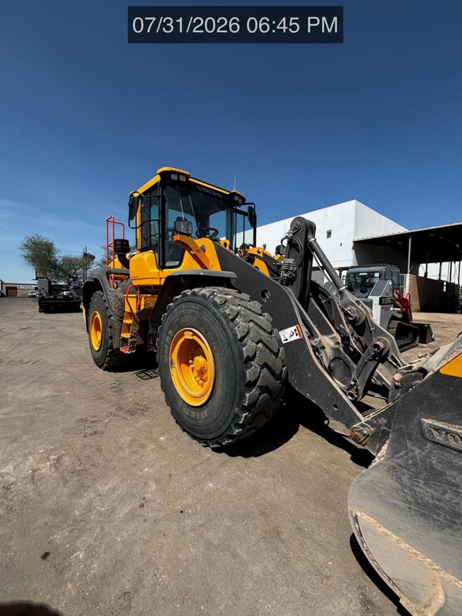 VOLVO L120H 5485Hzg.jpeg