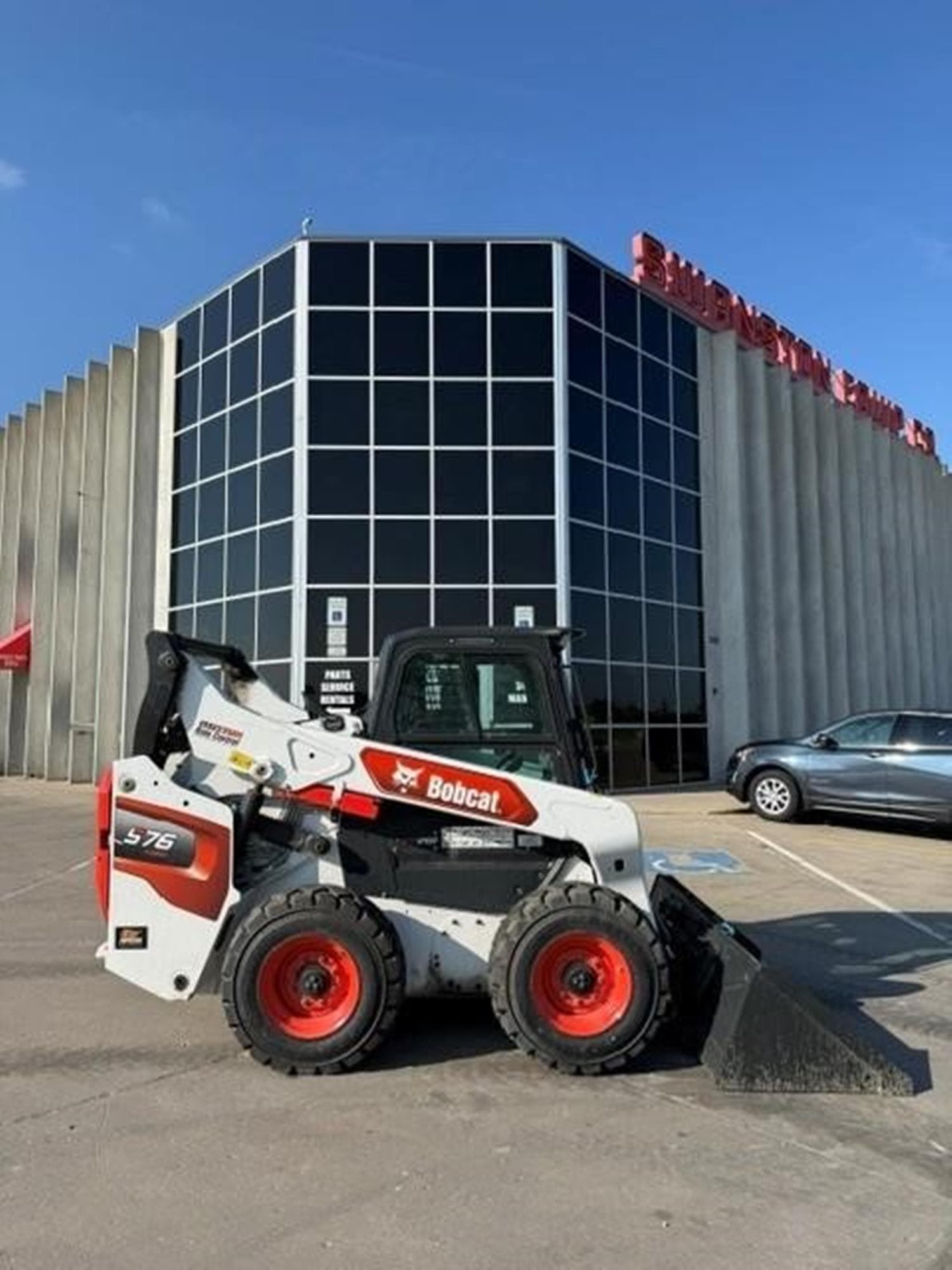 BOBCAT S76 zTR381O.jpeg