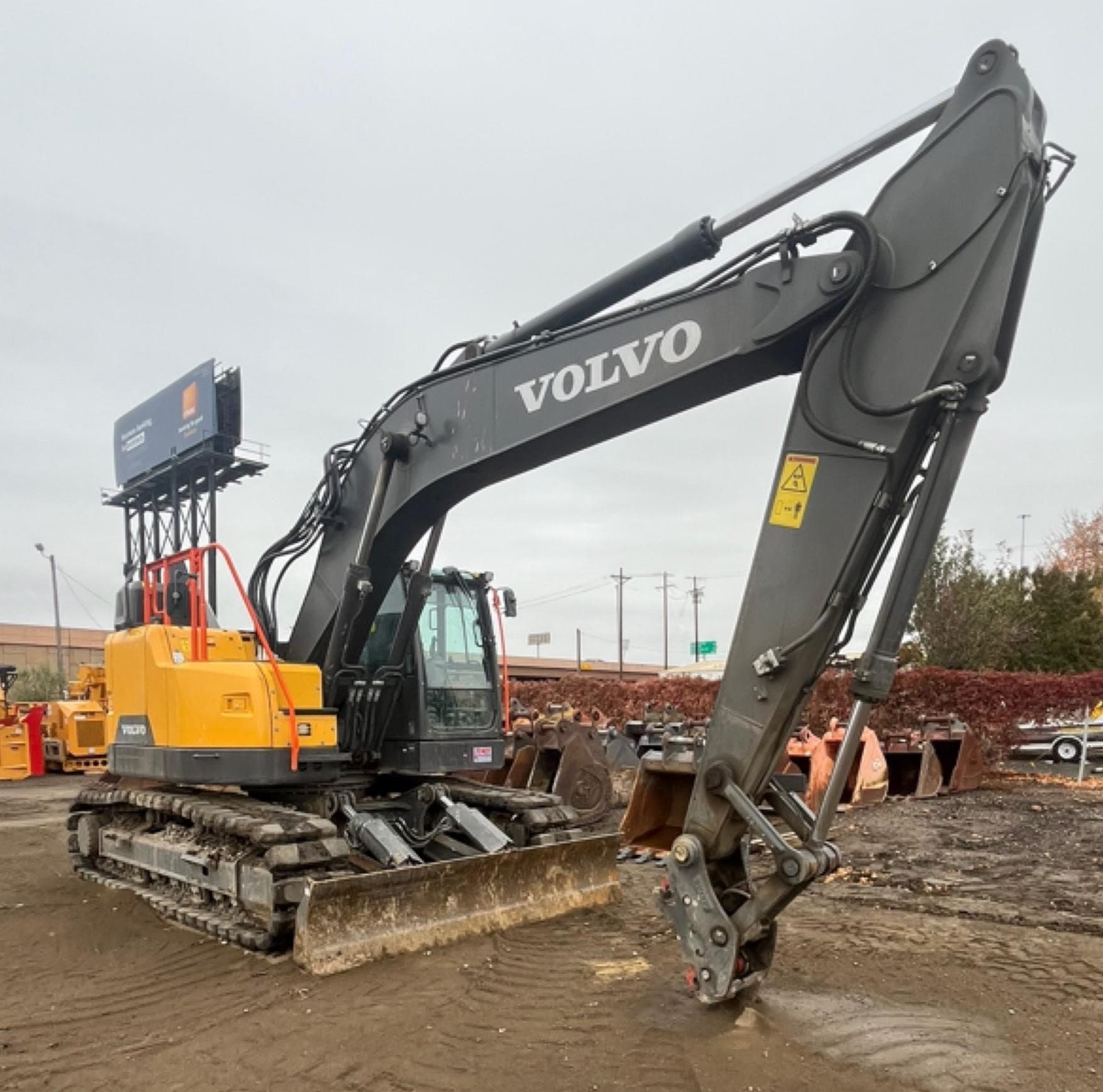 VOLVO ECR235EL gBv5Lnr.jpeg