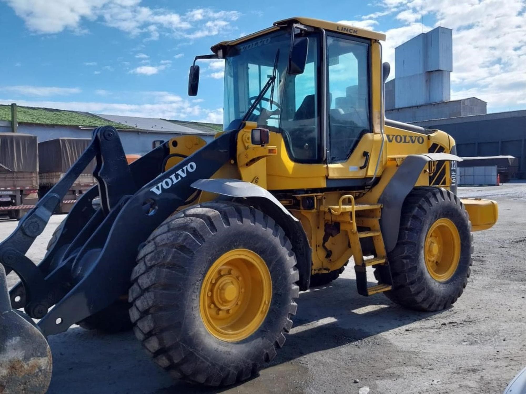 VOLVO L60F 6eTa4GY.jpeg