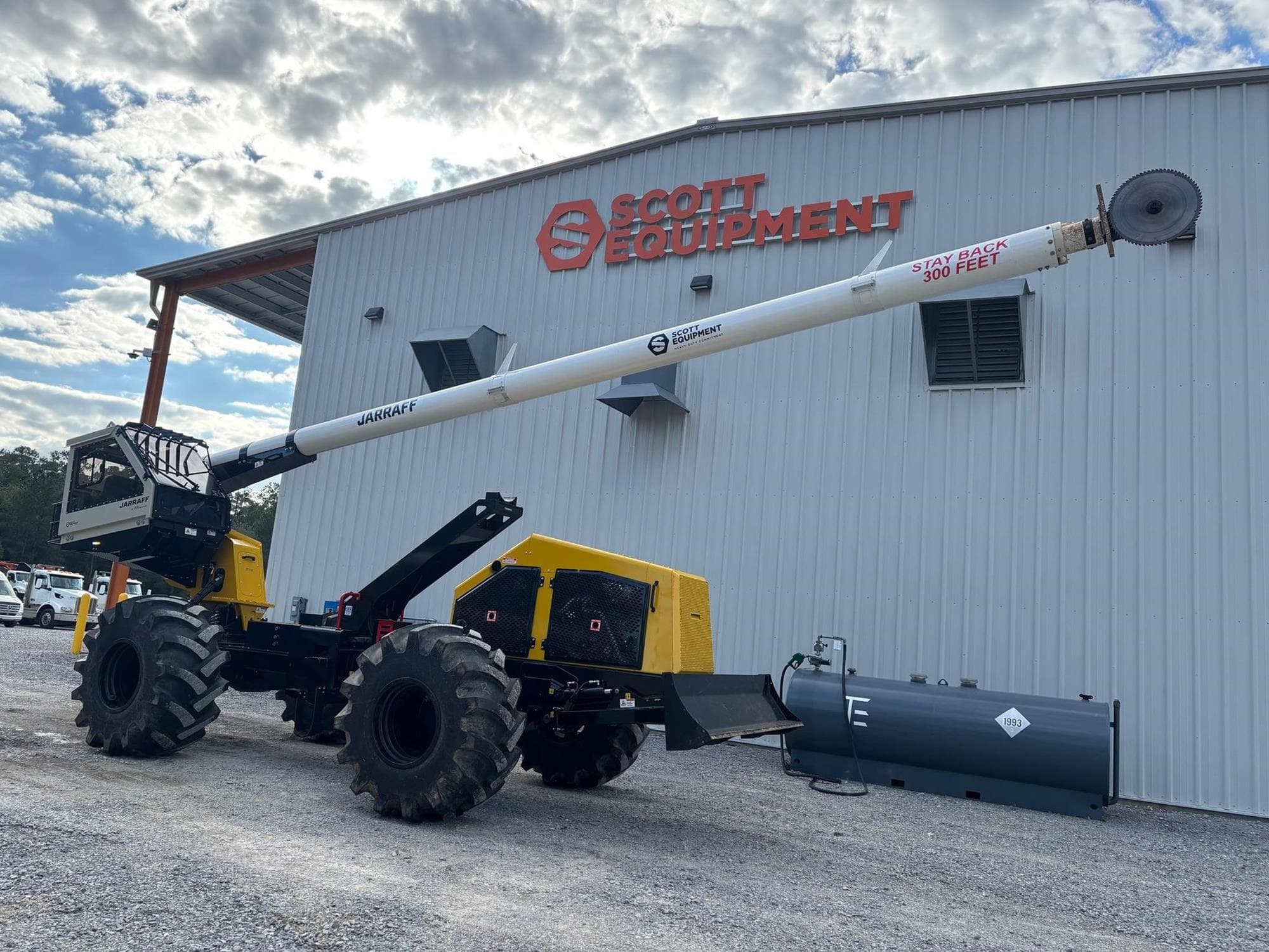 JARRAFF 4 WHEEL DRIVE CgB57N5.jpeg