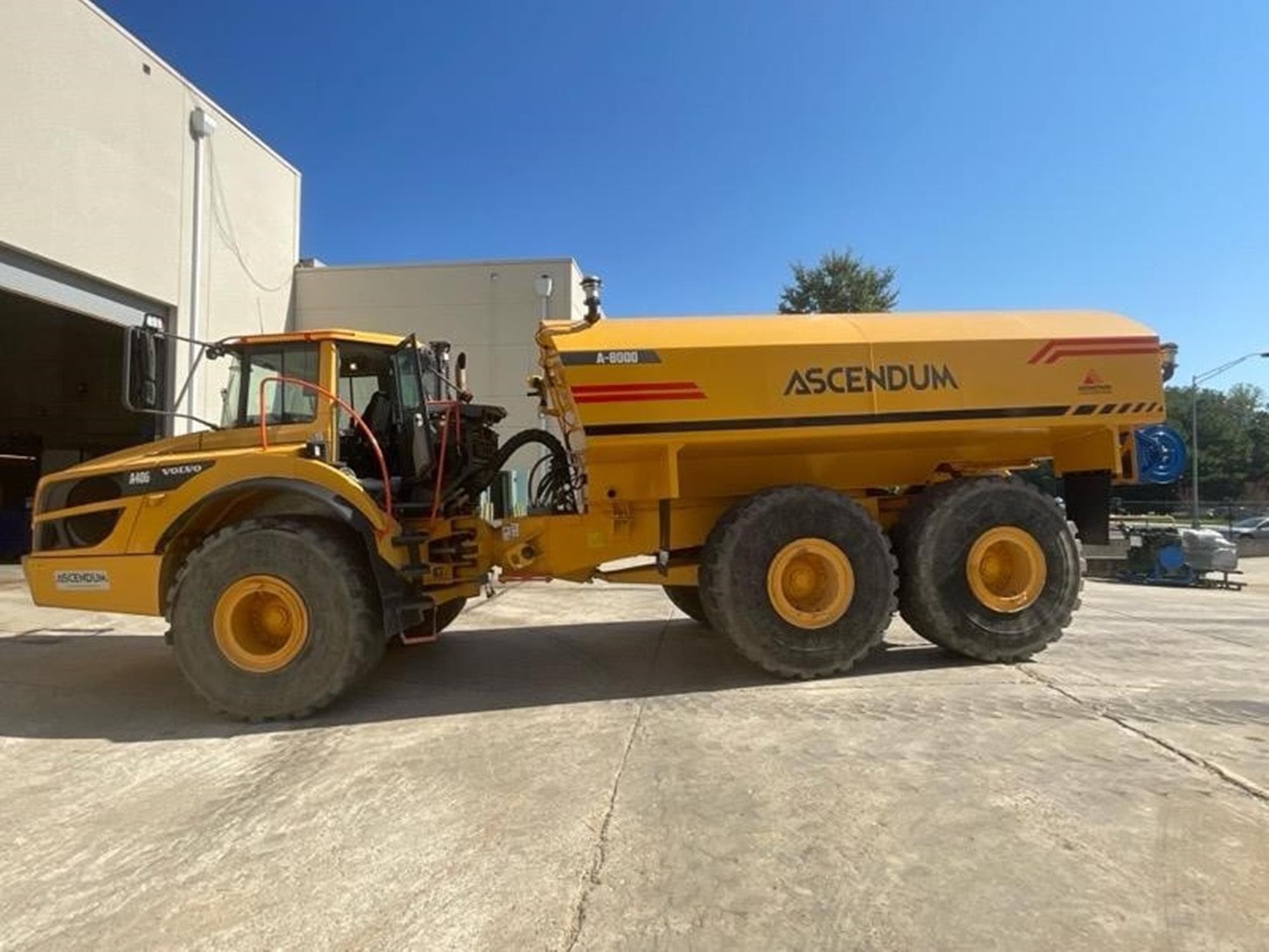 VOLVO A40G KyvQHIc.jpeg