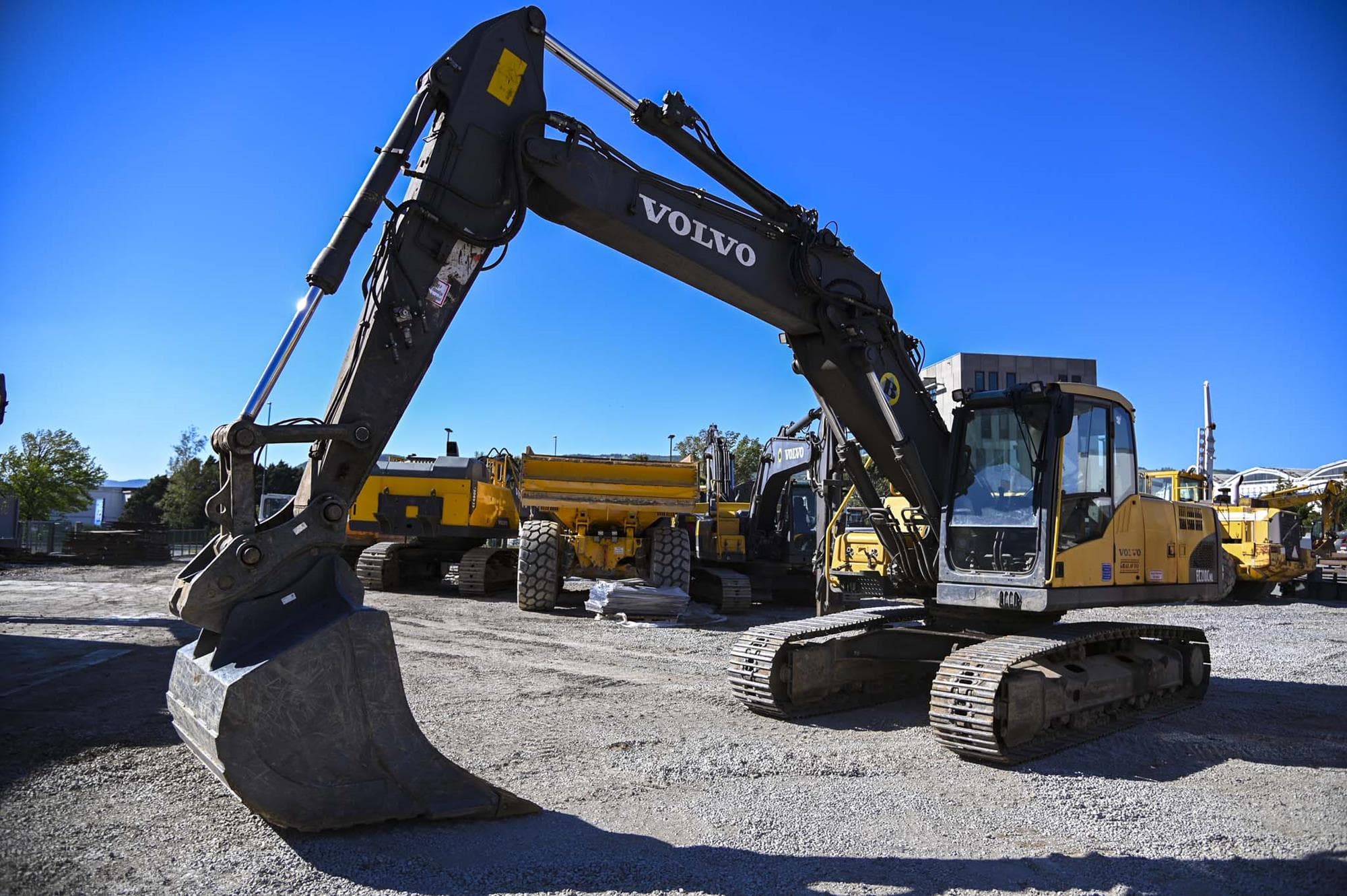 Volvo_EC210C_120190_2007_01.jpg