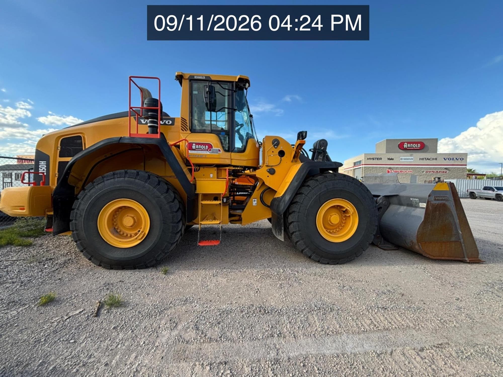 VOLVO L150H 7KDsAXo.jpeg