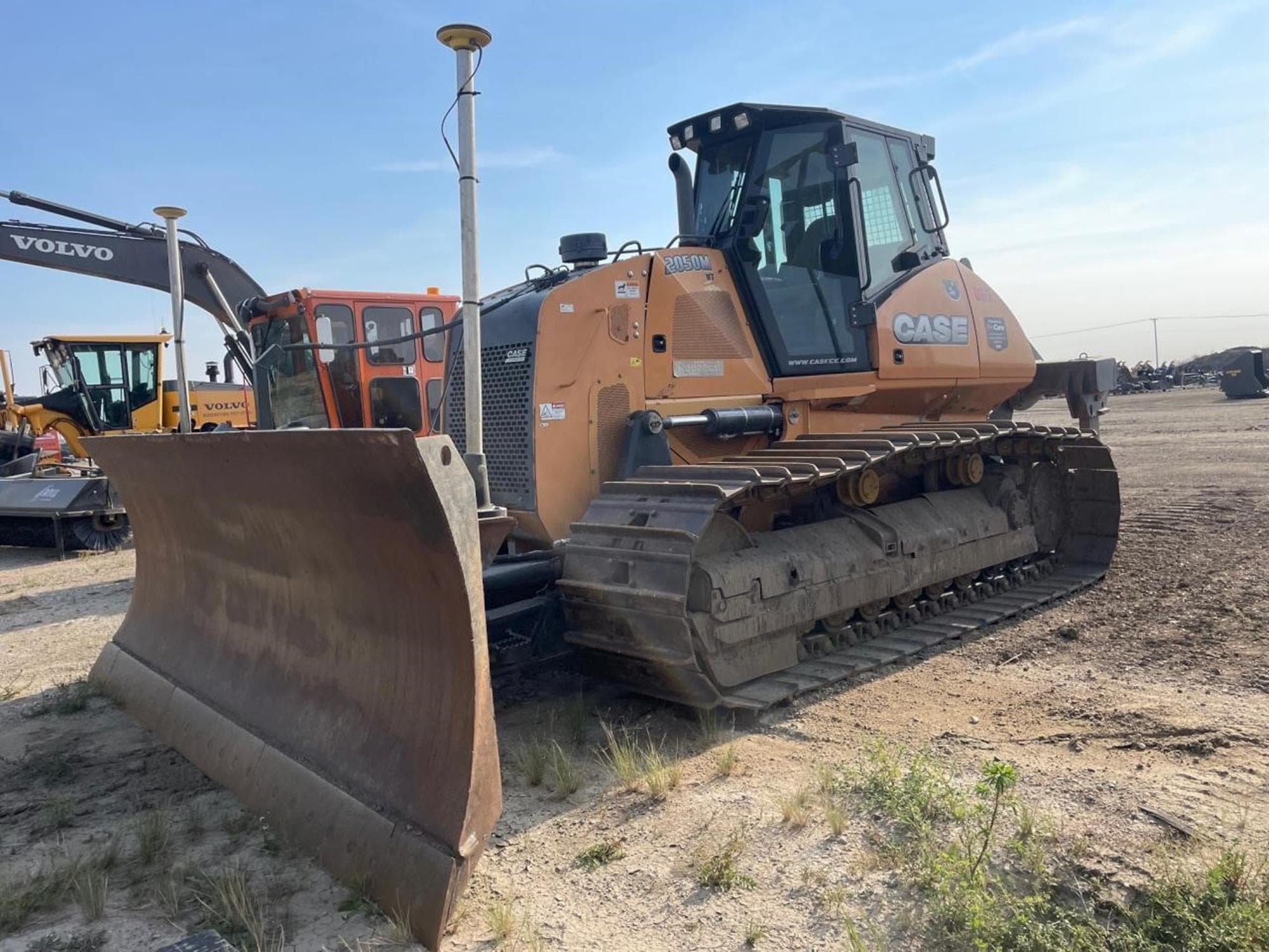 CASE 2050M mVWDXAE.jpeg