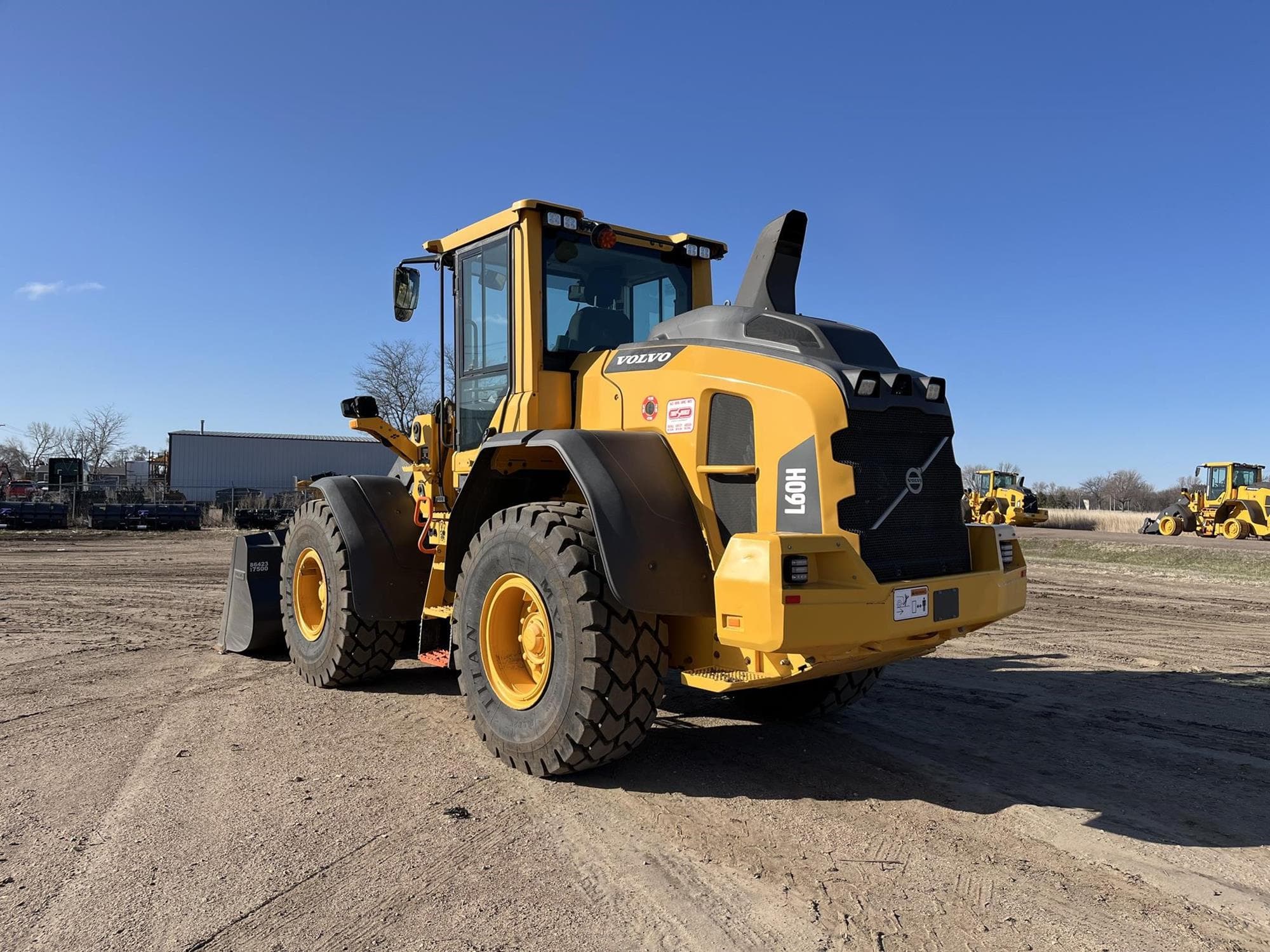 VOLVO L60H Wj8oefS.jpeg