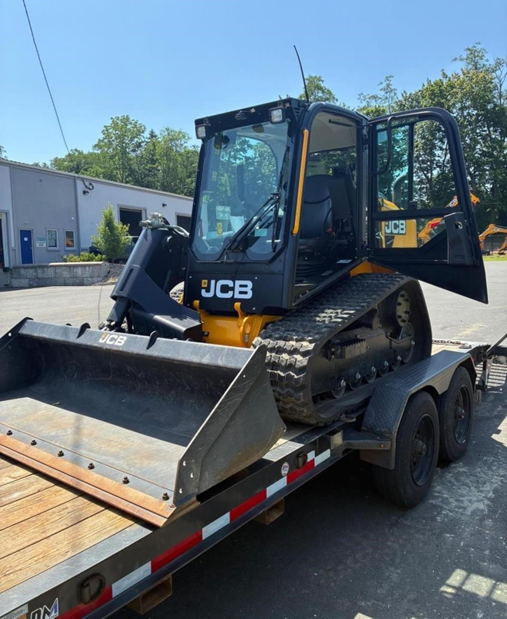 JCB 270T UNRND8v.jpeg