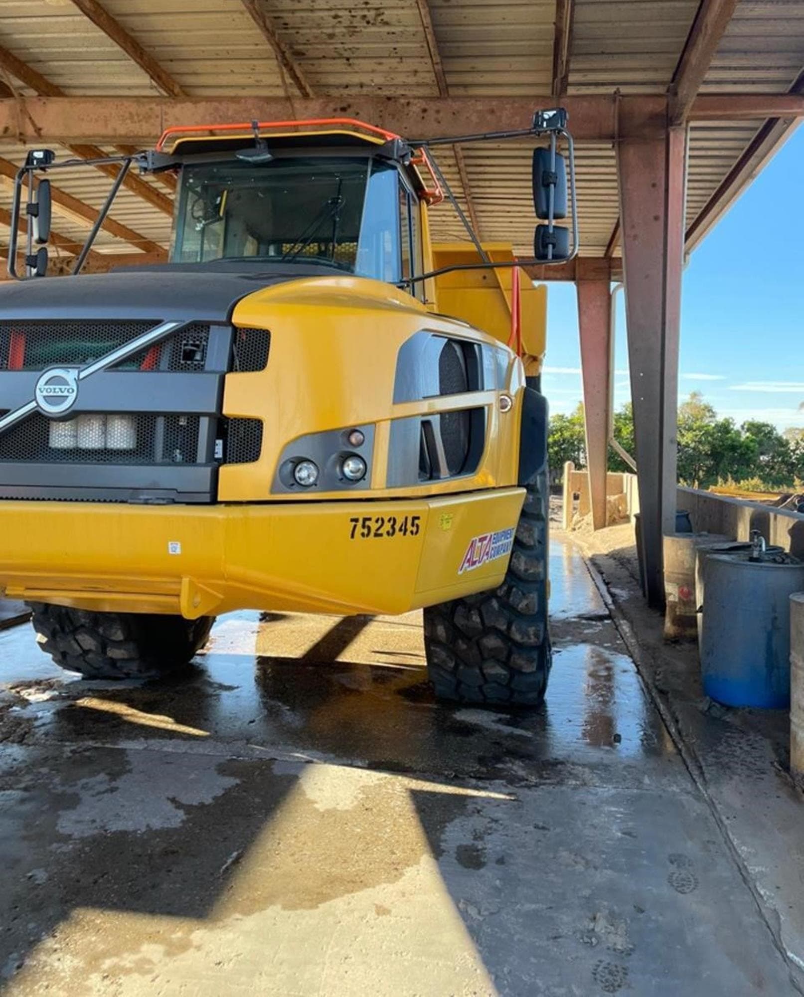 VOLVO A45G 7jwX3fw.jpeg