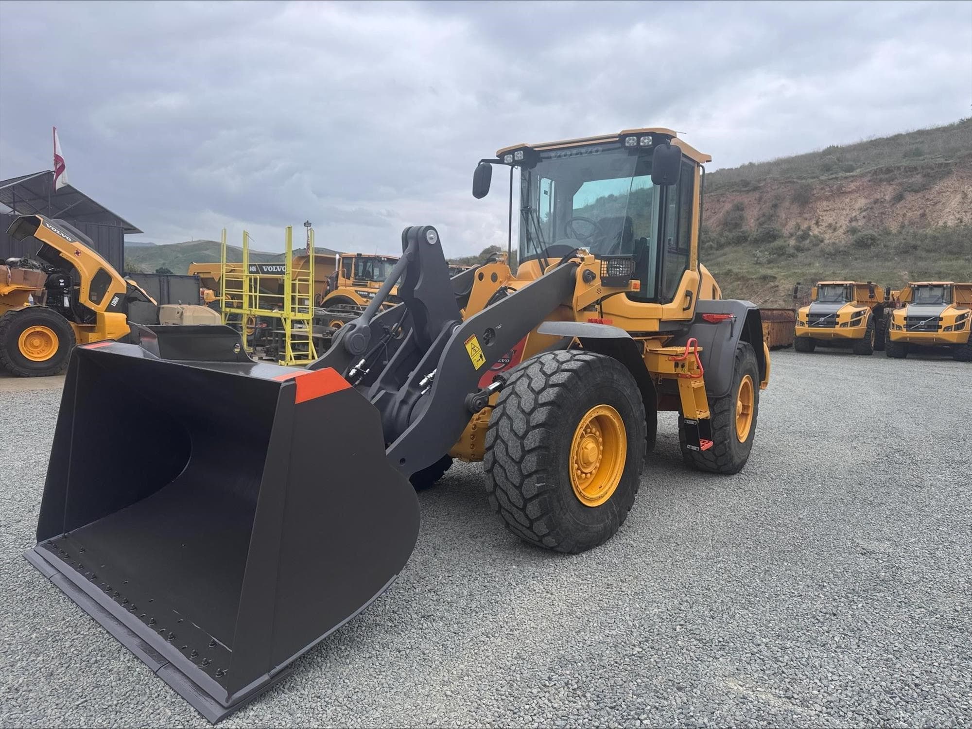 VOLVO L70H x4ttNVX.jpeg