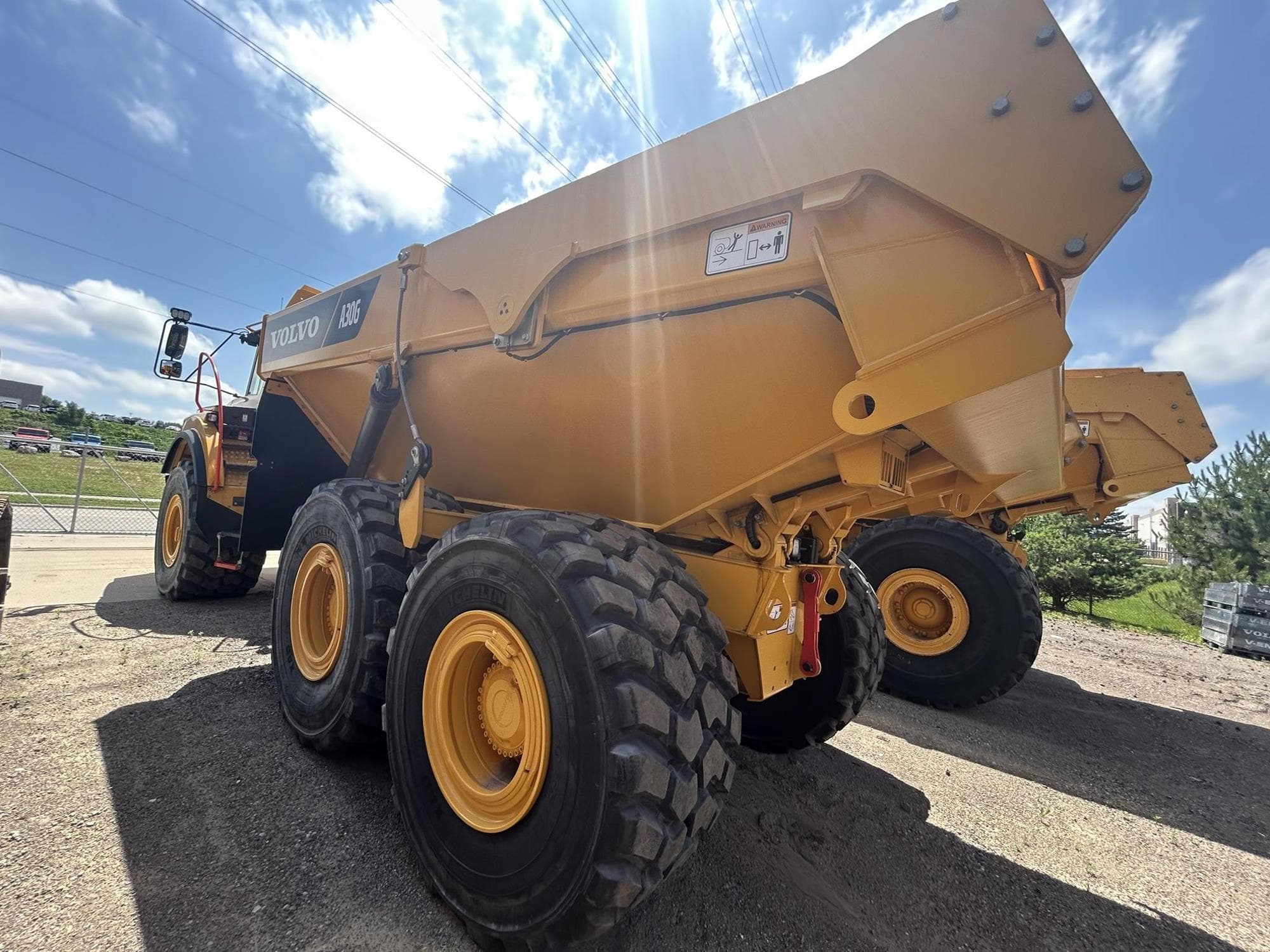 VOLVO A30G 4twaFzA.jpeg