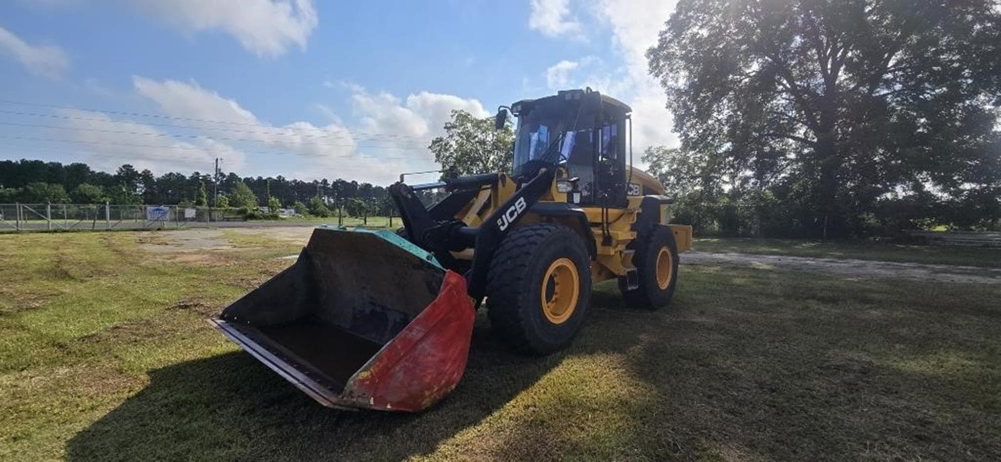 JCB 427ZX 26Bz5lj.jpeg