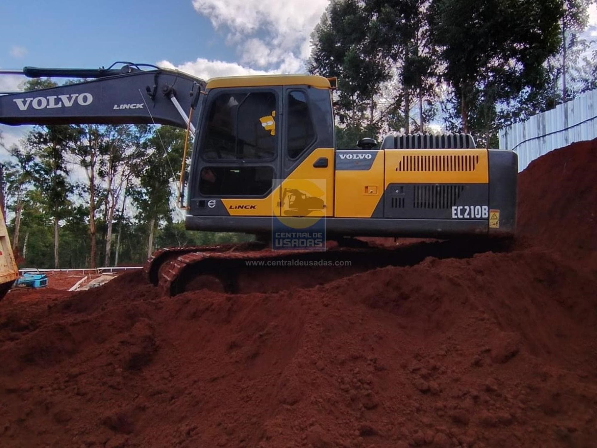 VOLVO EC200D E1b6gEv.jpeg