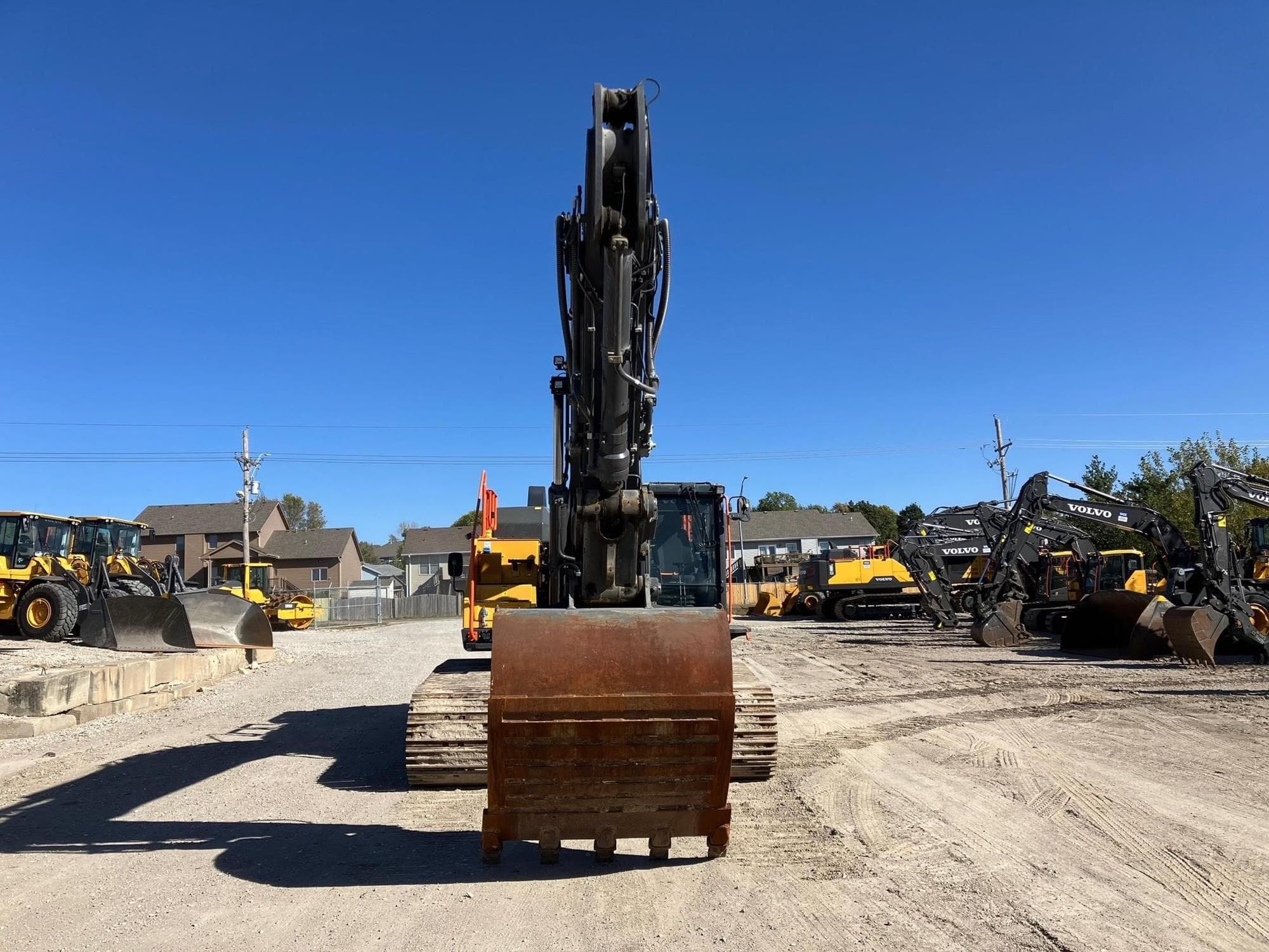 VOLVO EC380EL eAoNEjA.jpeg