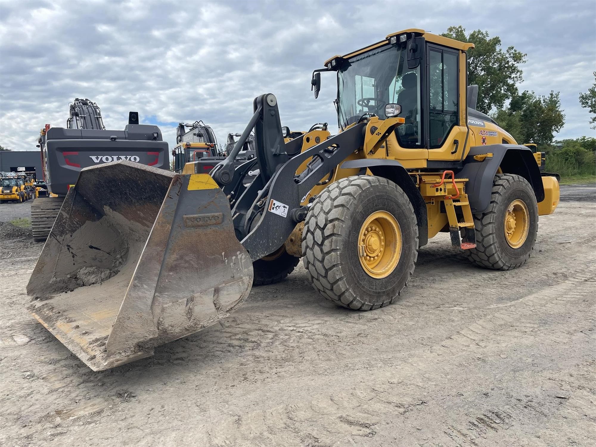 VOLVO L90H 10oo0Gj.jpeg