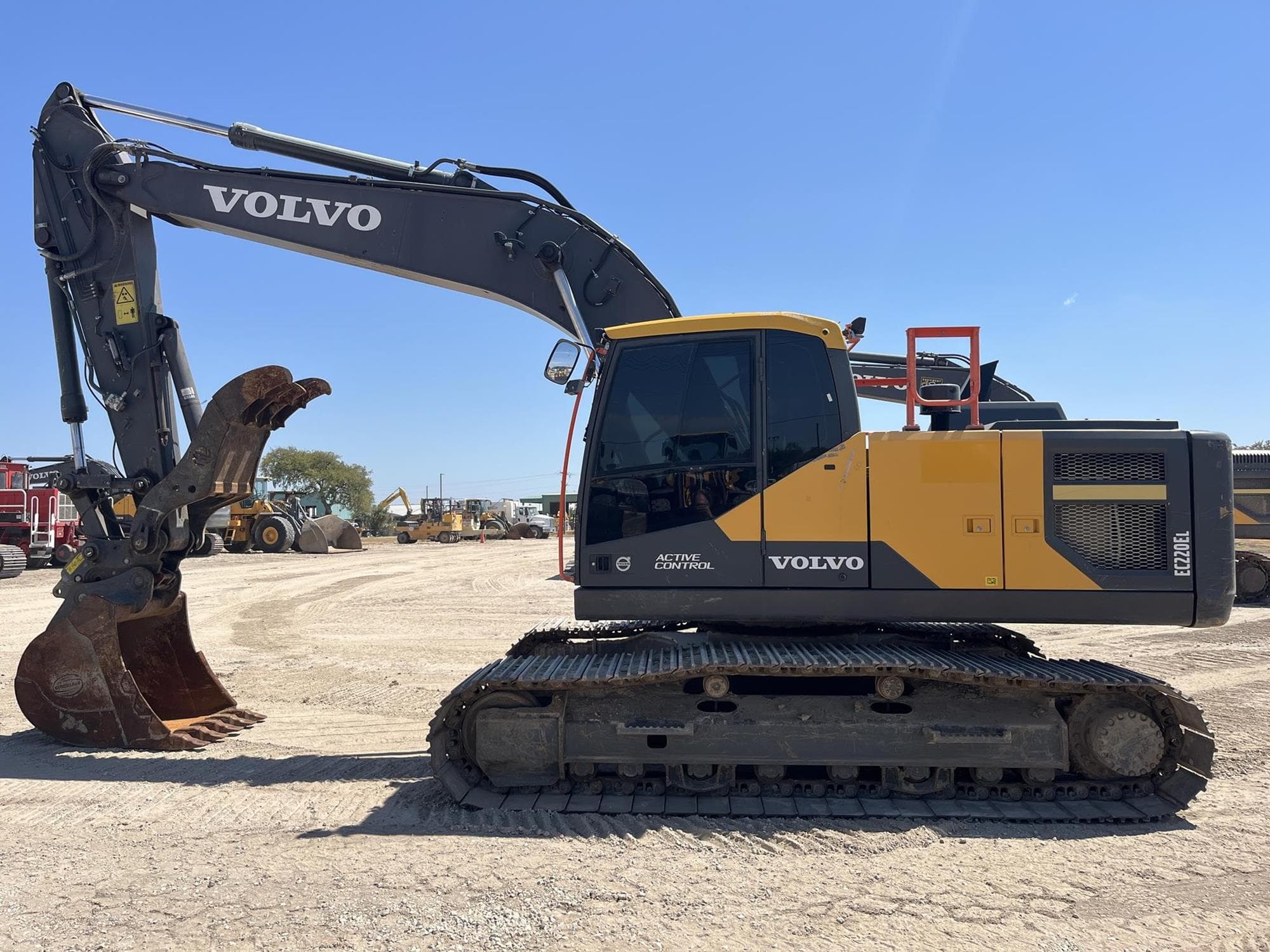 VOLVO EC220EL TU2wITK.jpeg