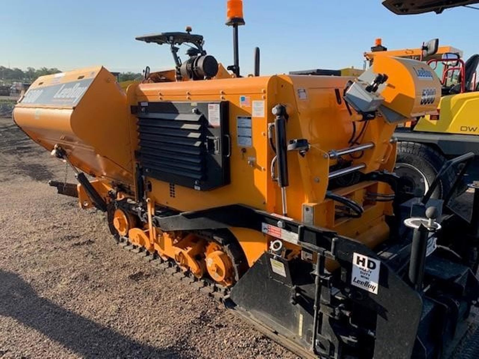 LEEBOY 5300 qvW3euw.jpeg