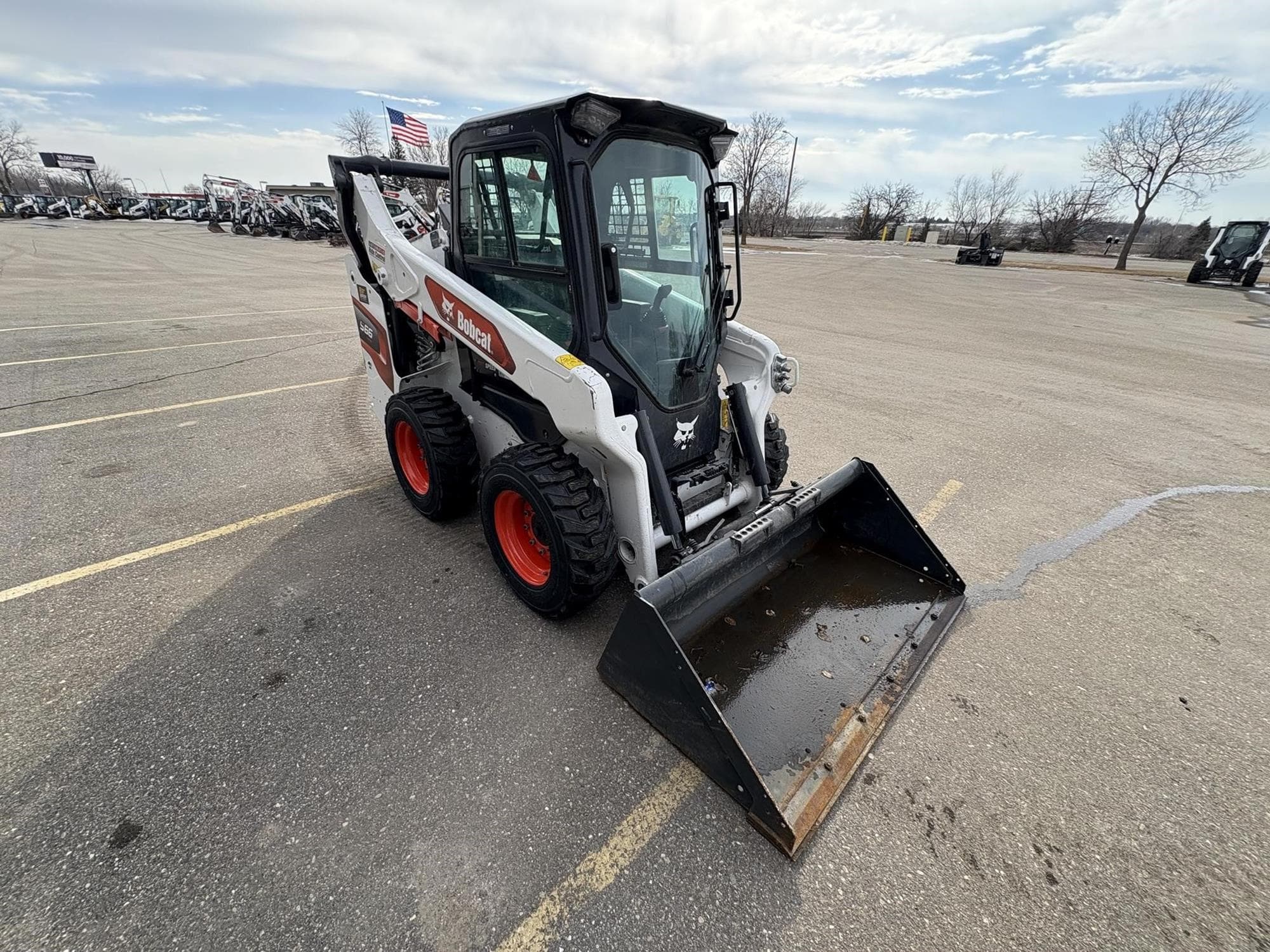 BOBCAT S66 Up%2f1T.jpeg