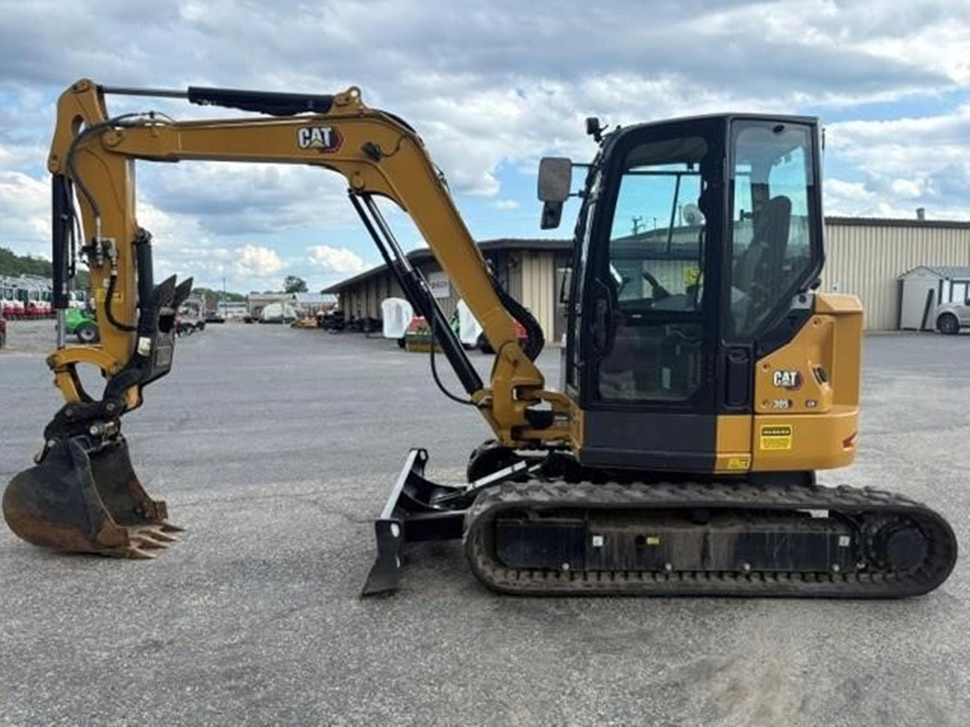 CATERPILLAR 305CR 6pak8h8.jpeg