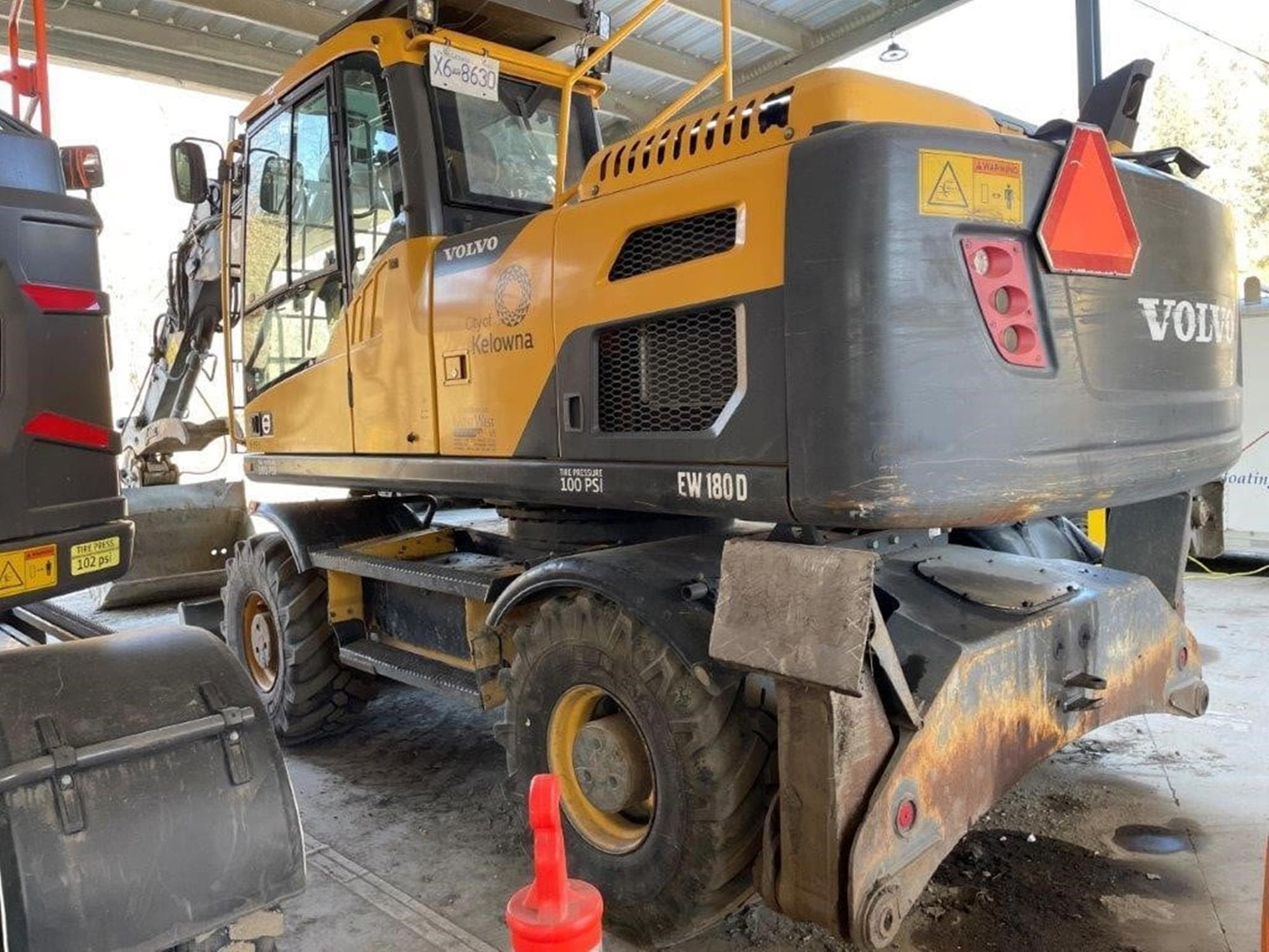 VOLVO EW180D K6JZxhr.jpeg