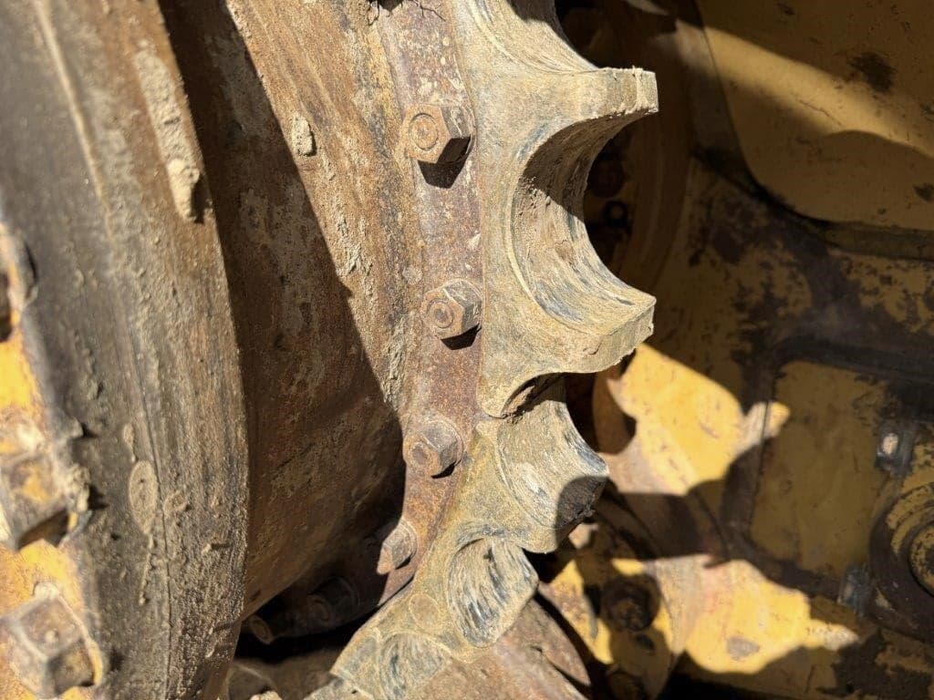 CATERPILLAR D6T XW 8bmVVGA.jpeg