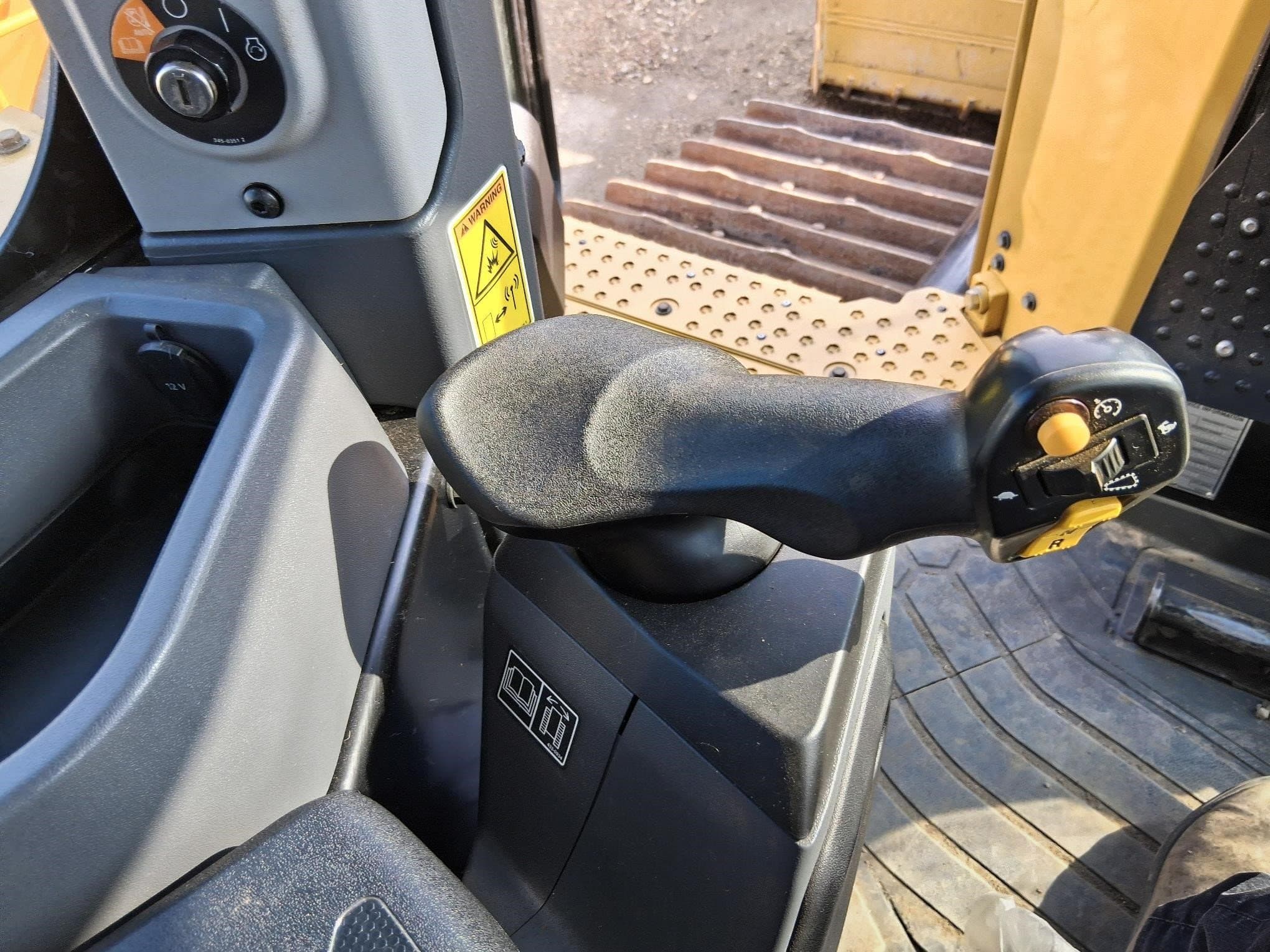 CATERPILLAR D6 LGP aLhEC9E.jpeg