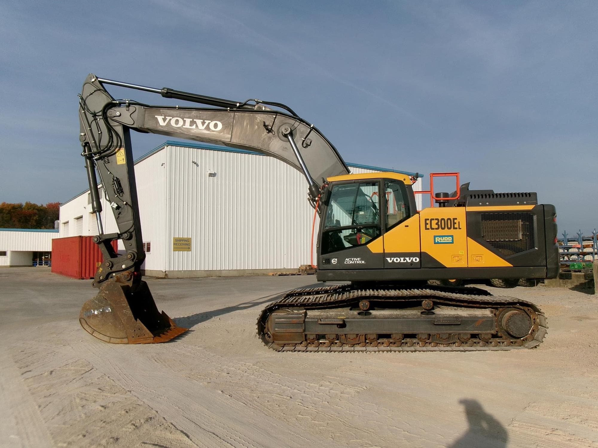 VOLVO EC300EL fiRvnBq.jpeg