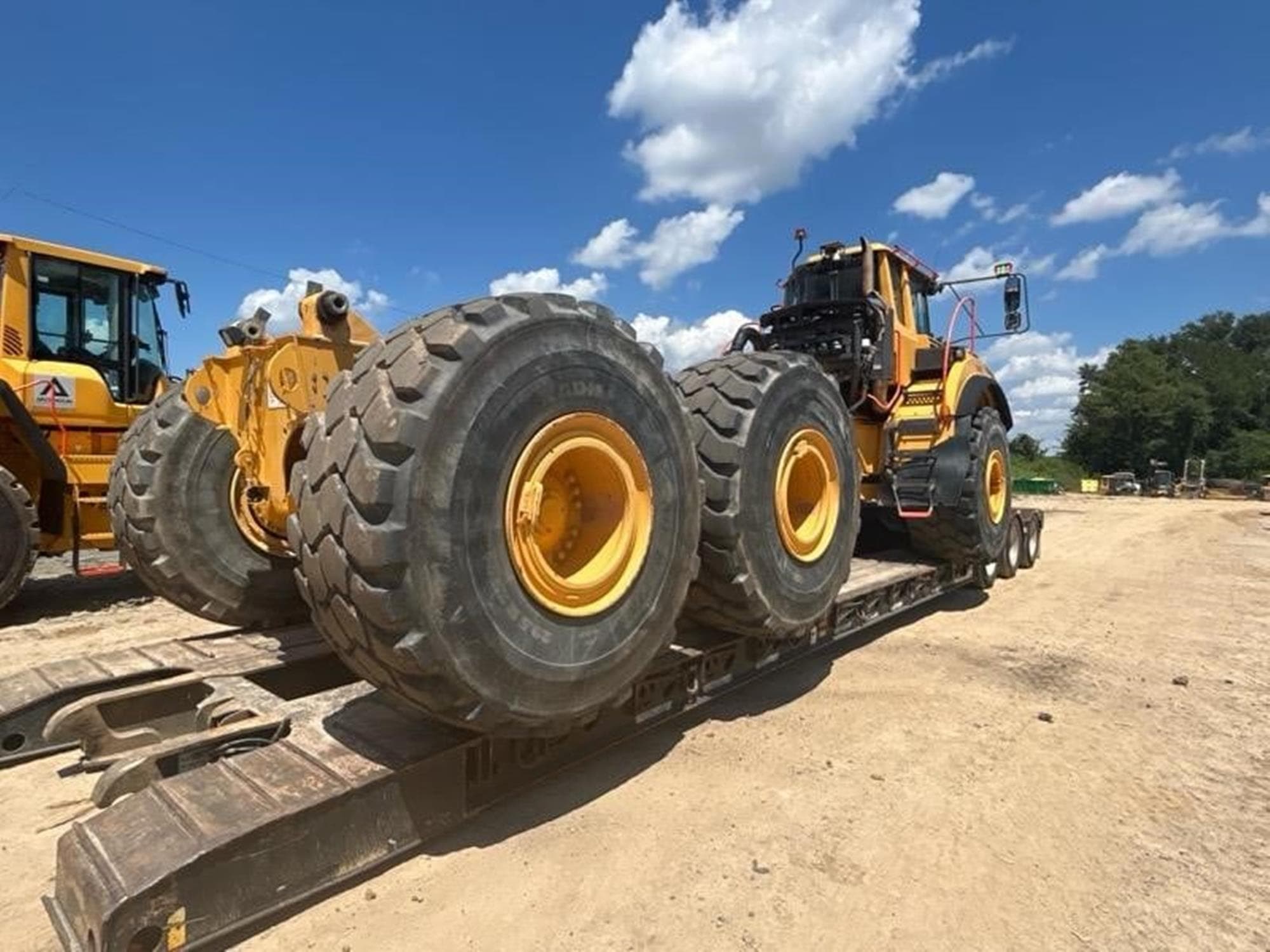 VOLVO A40G 0%2fPDl.jpeg