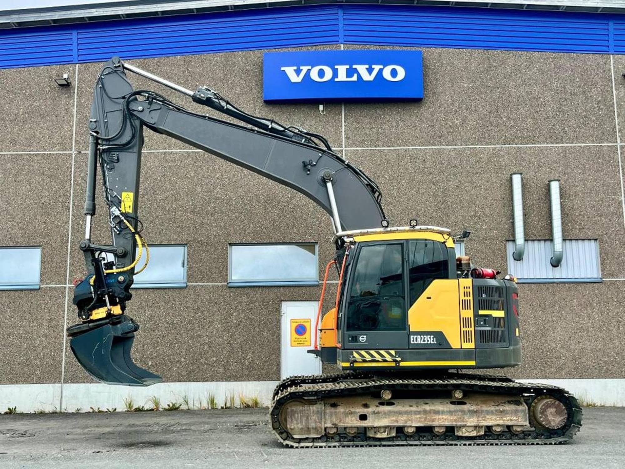 ffad5e60.jpg