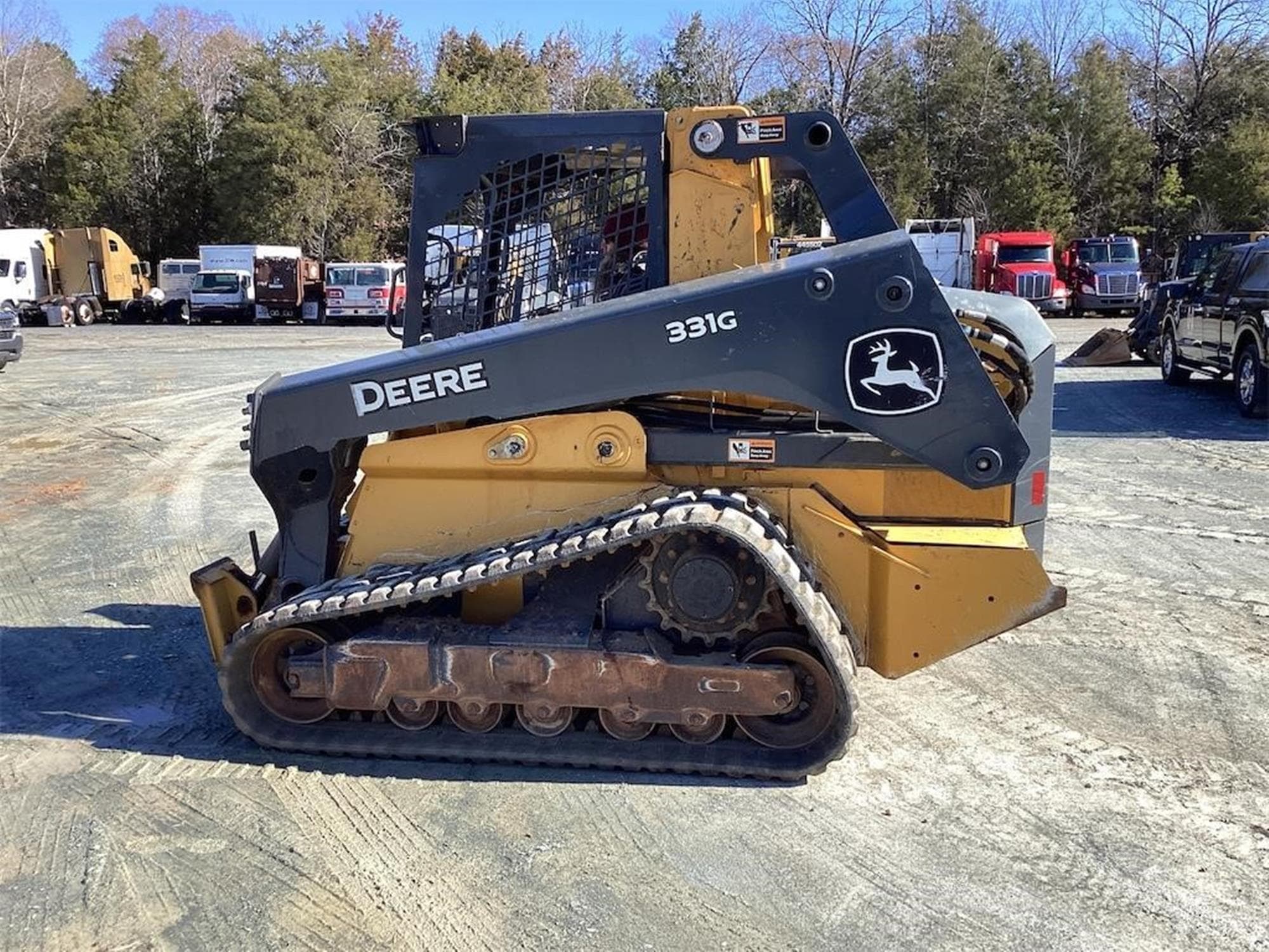 DEERE 331G 7CcNjJI.jpeg