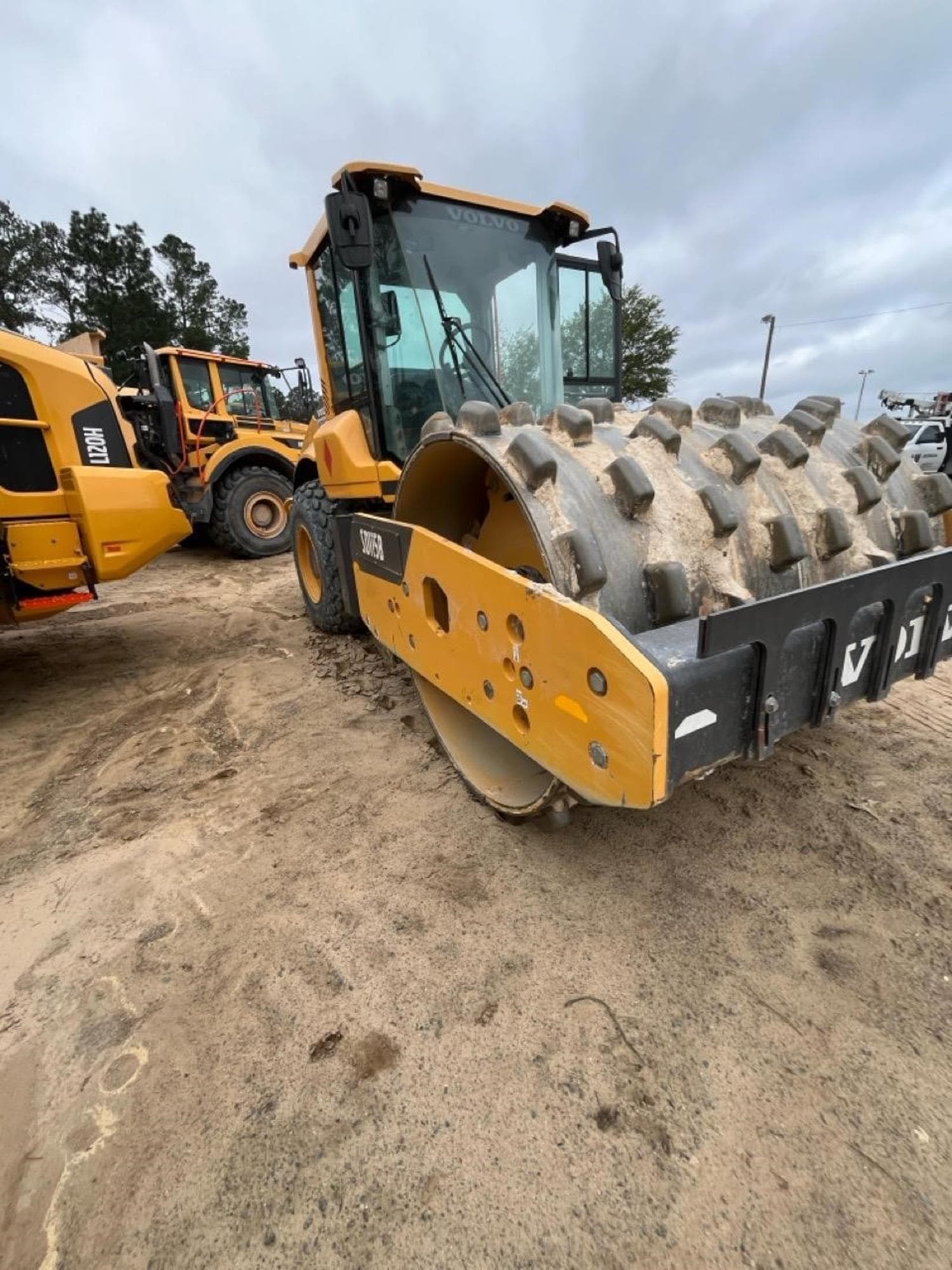 VOLVO SD115B M1eEYNo.jpeg