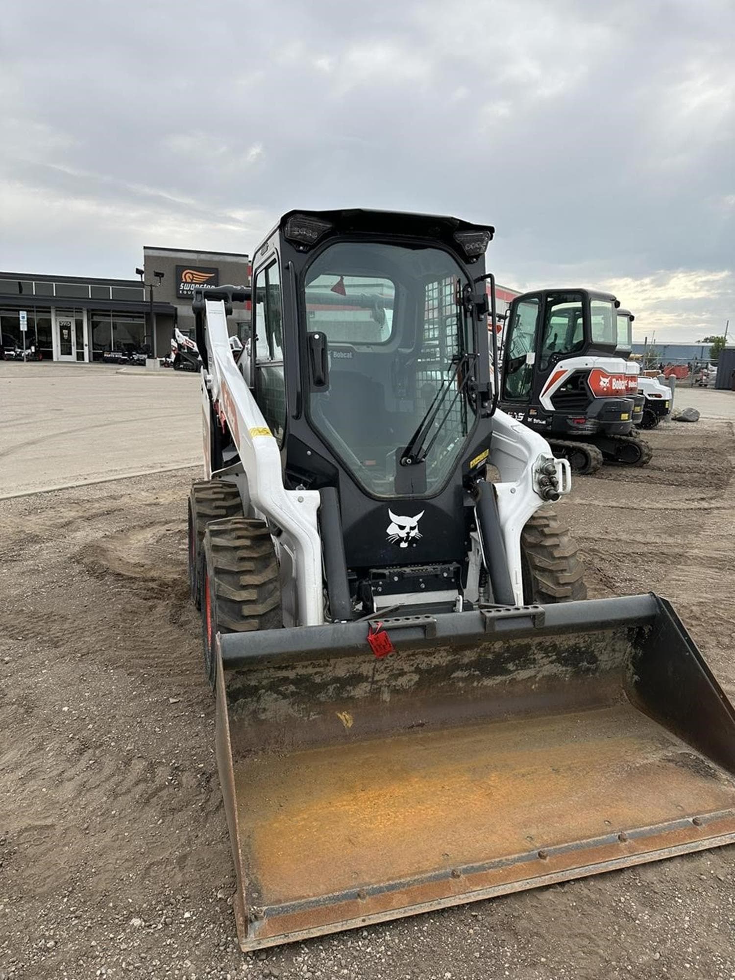 BOBCAT S64 3Fu%2fE.jpeg