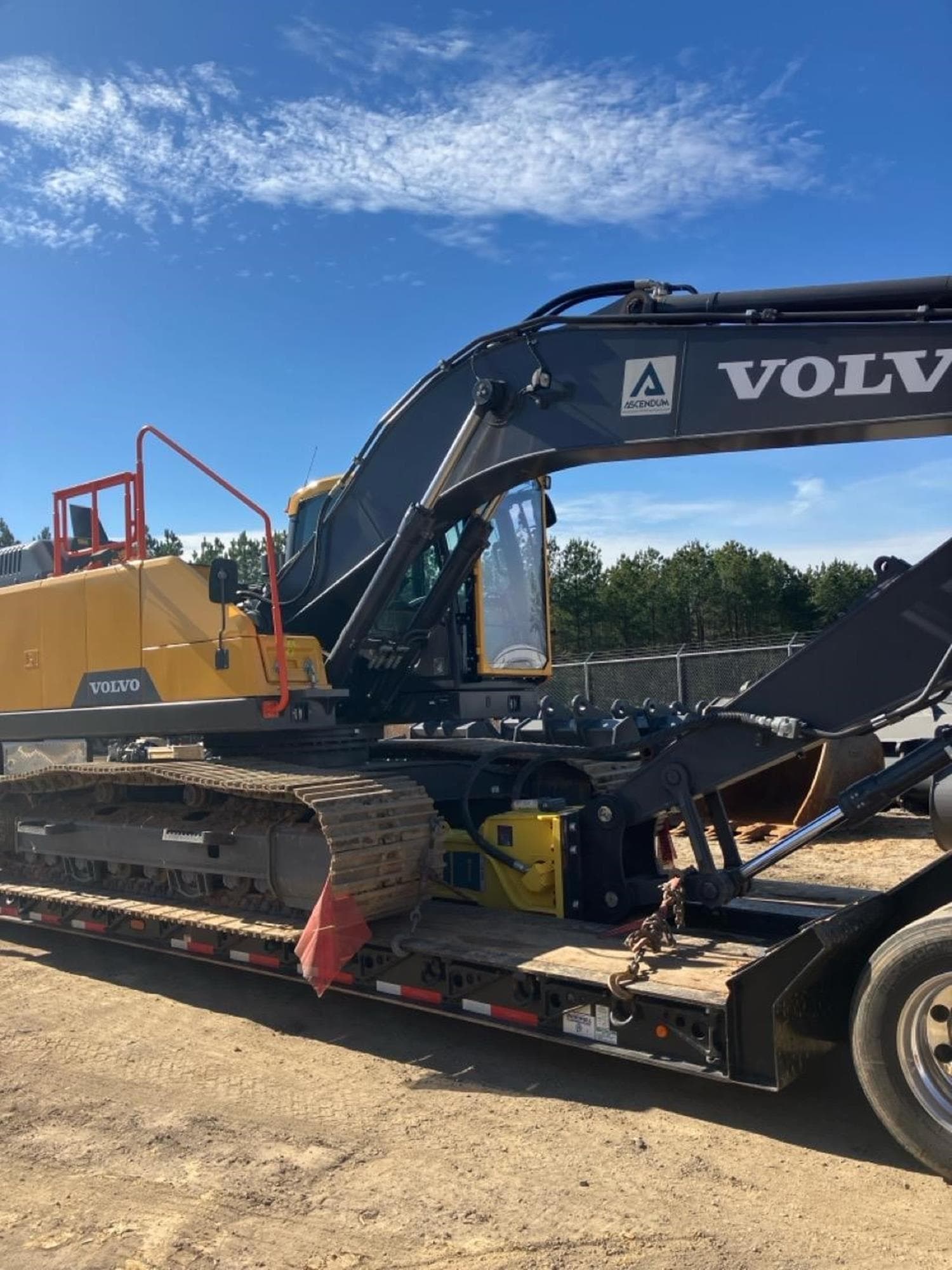 VOLVO EC220EL q1lDVdu.jpeg