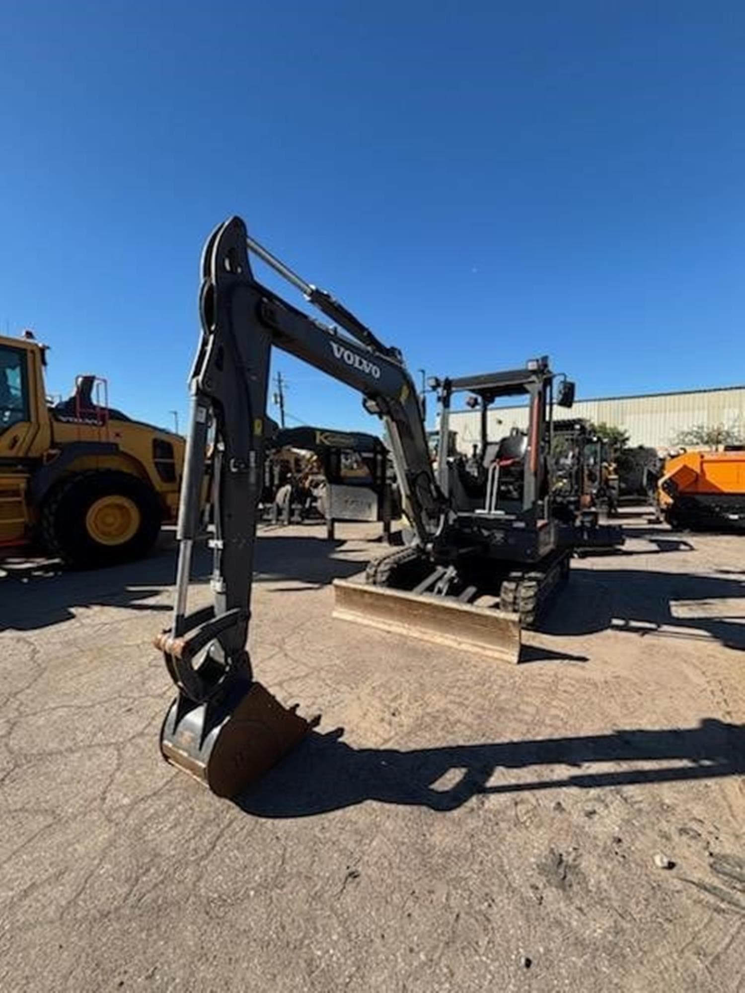 VOLVO ECR40F 0XCtRrg.jpeg