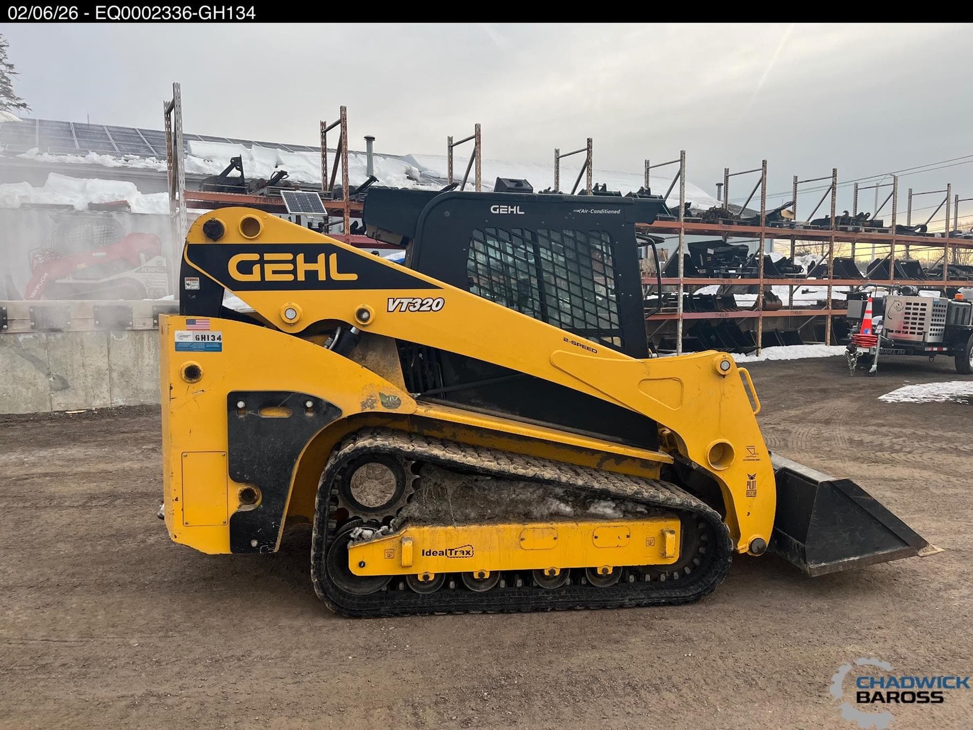 GEHL VT320 gyQCSab.jpeg