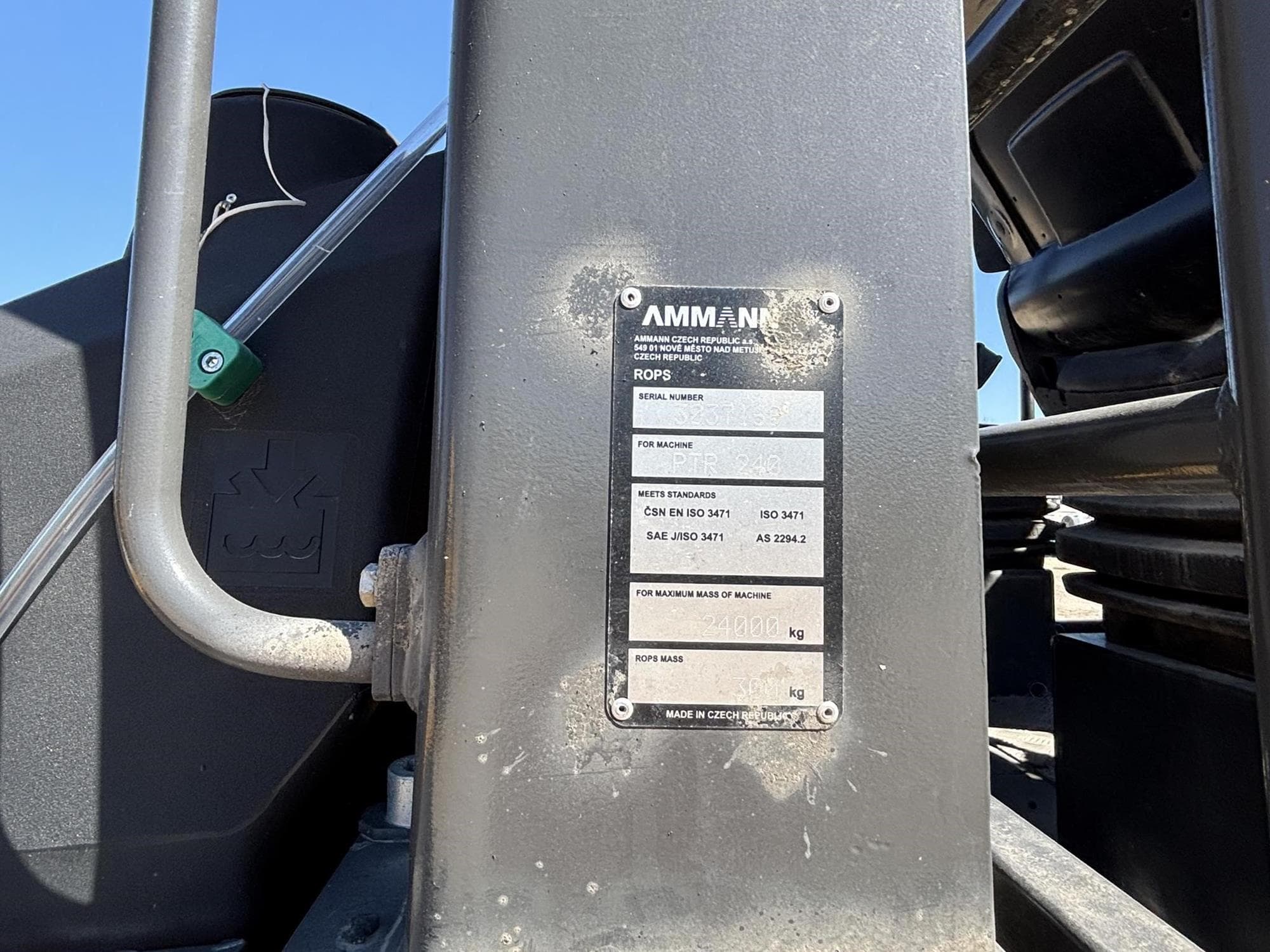 VOLVO PTR240 o2FcHYP.jpeg