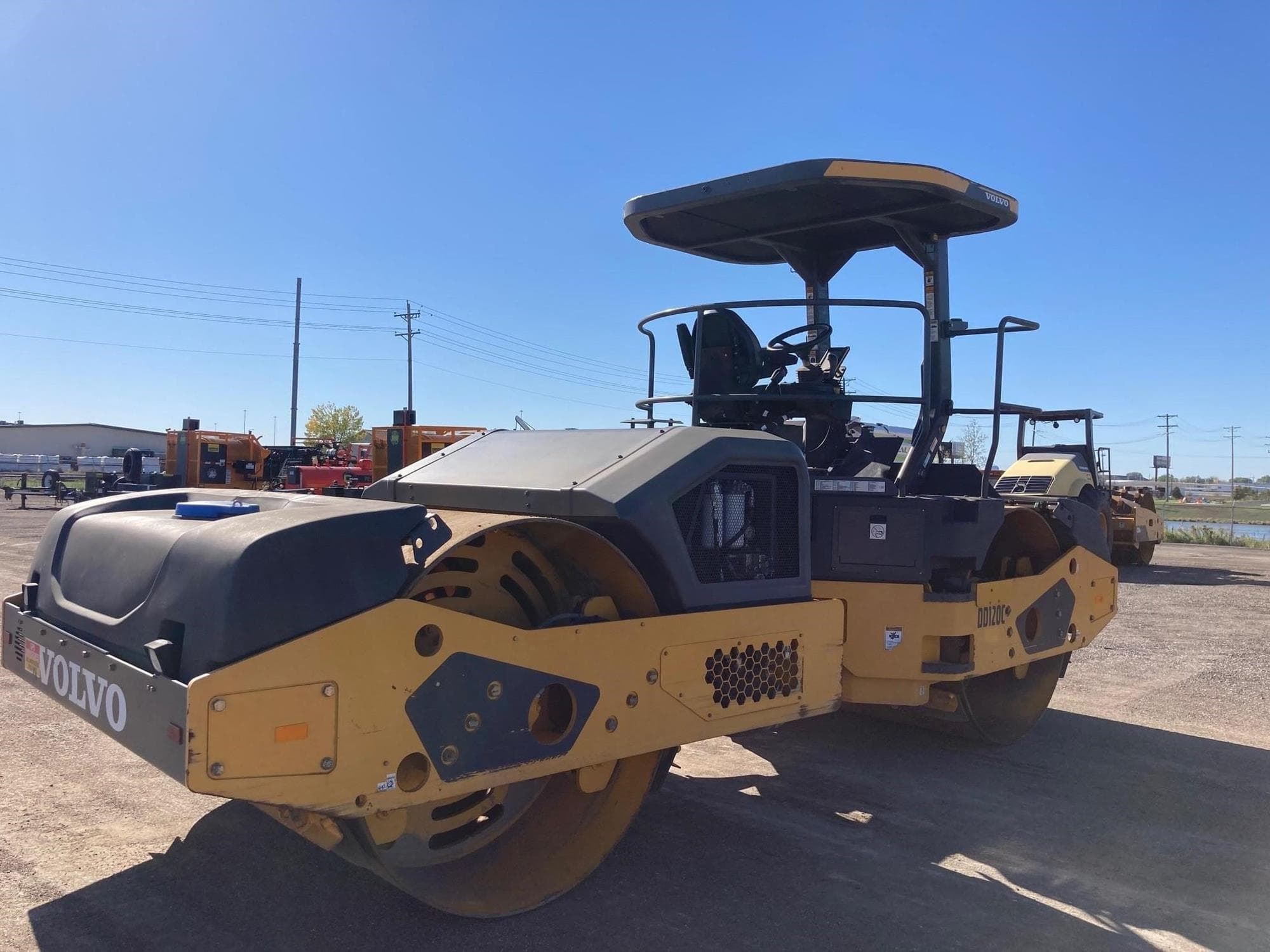 VOLVO DD120C Z5NP%2f.jpeg
