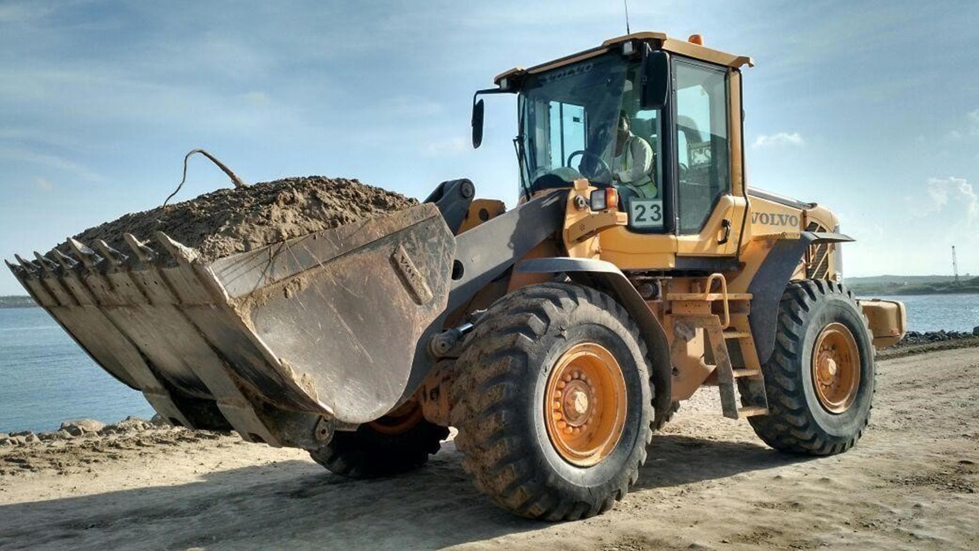 VOLVO L70F 84%2fcs.jpeg