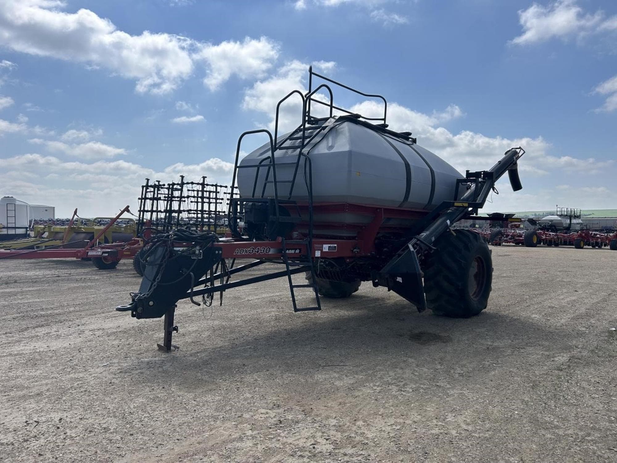 CASE IH 3430 bCJWRYa.jpeg